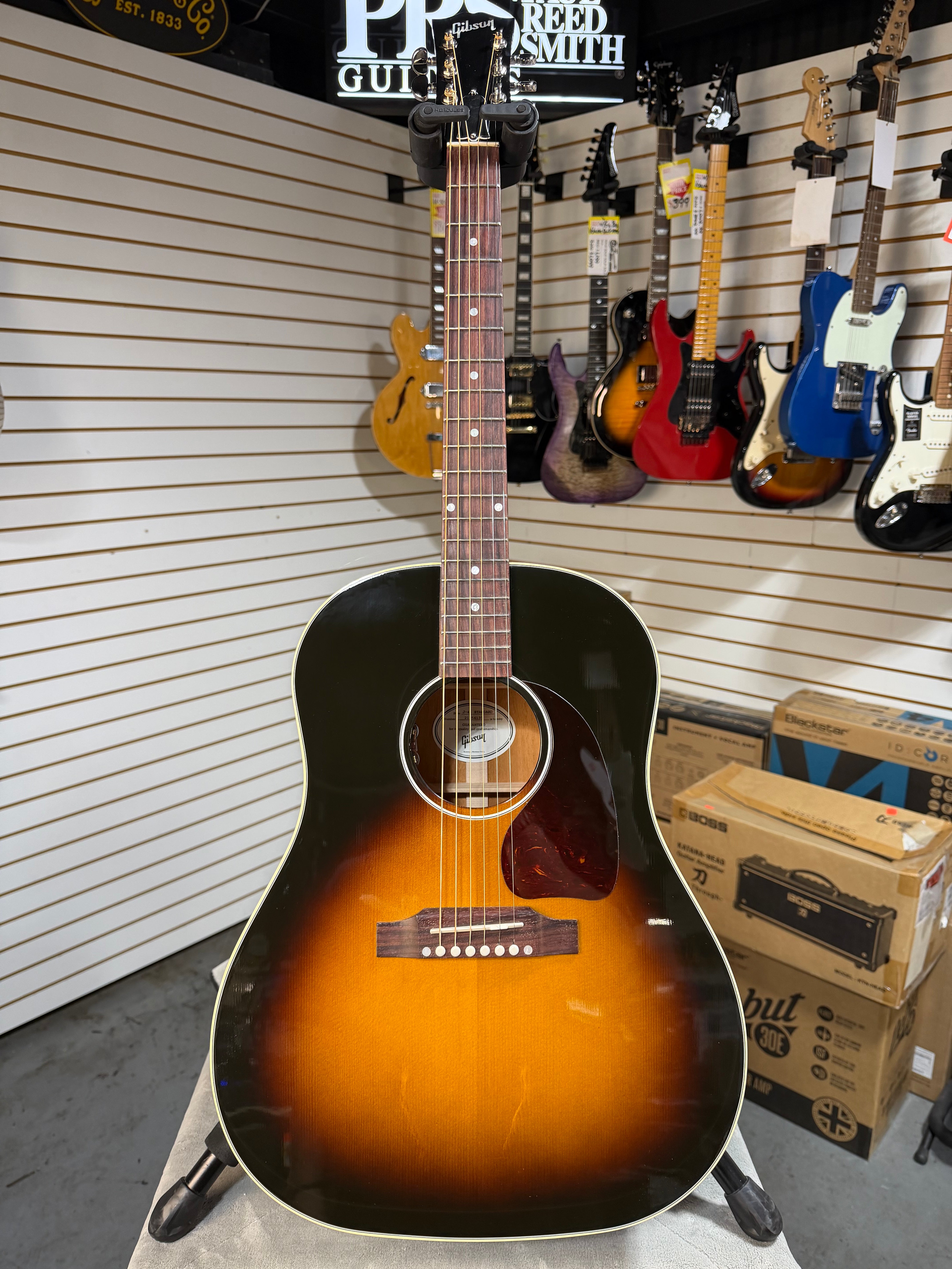 Gibson J-45 Standard Vintage Sunburst