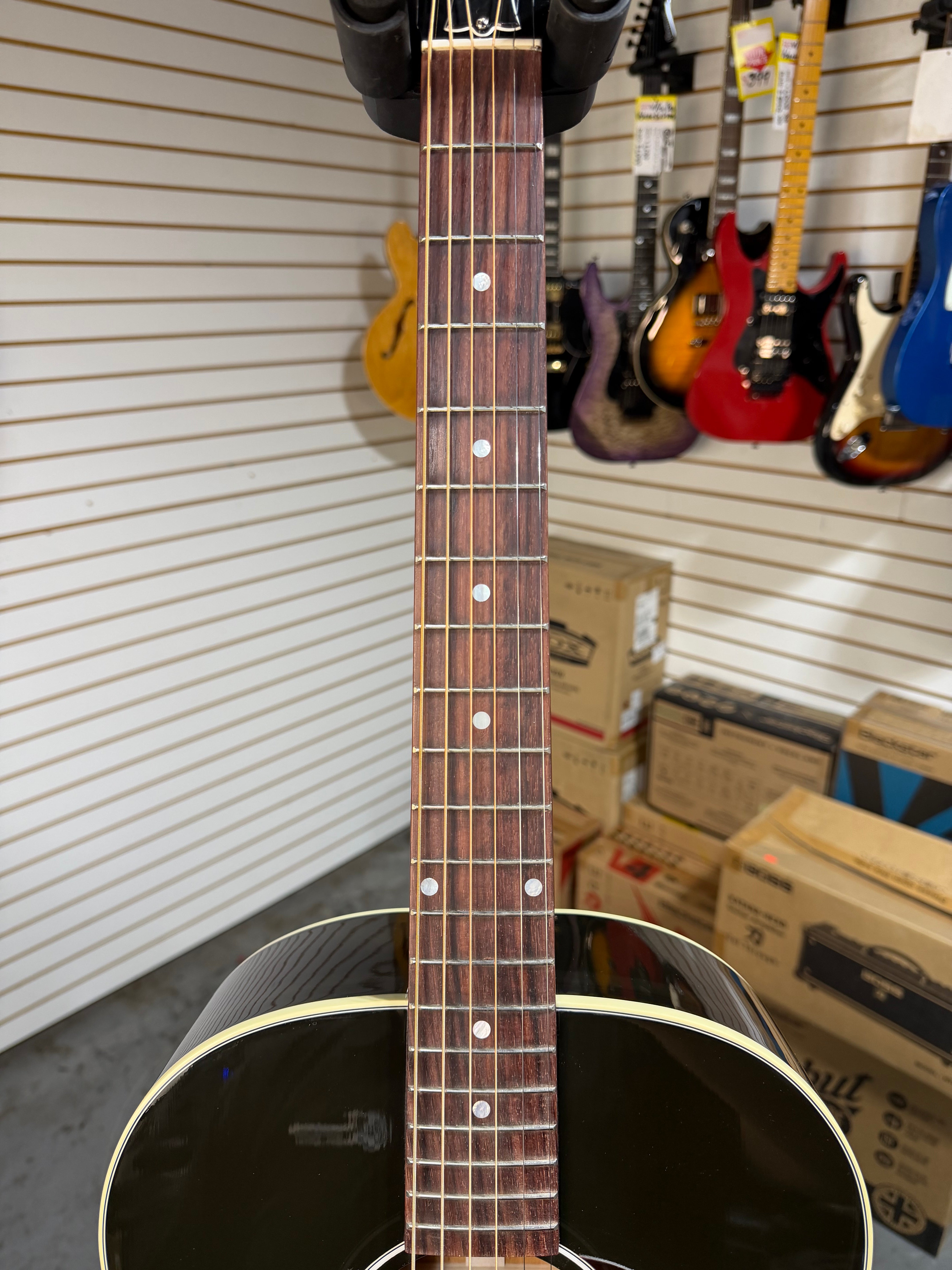 Gibson J-45 Standard Vintage Sunburst