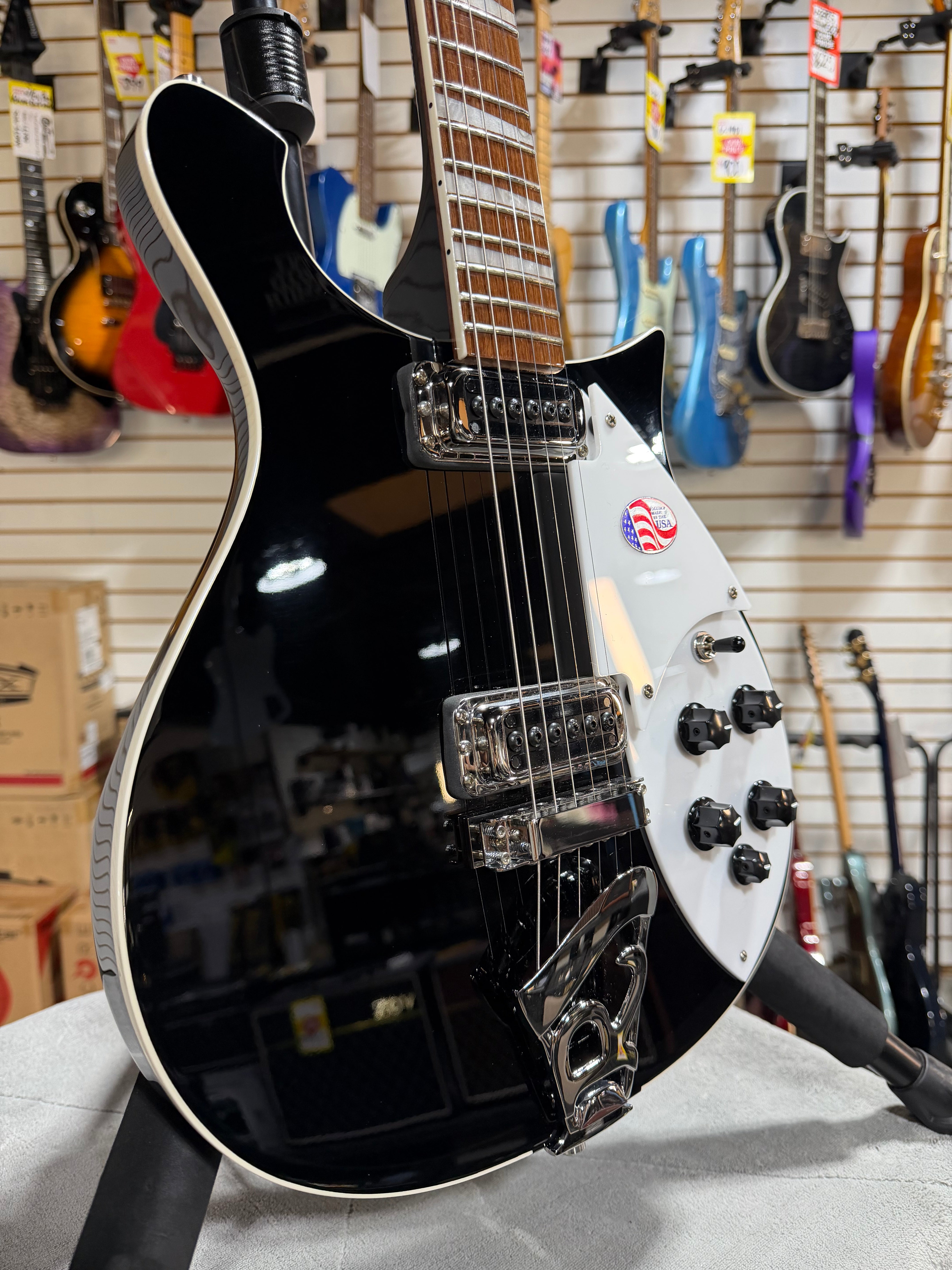 Rickenbacker 620 Jetglo