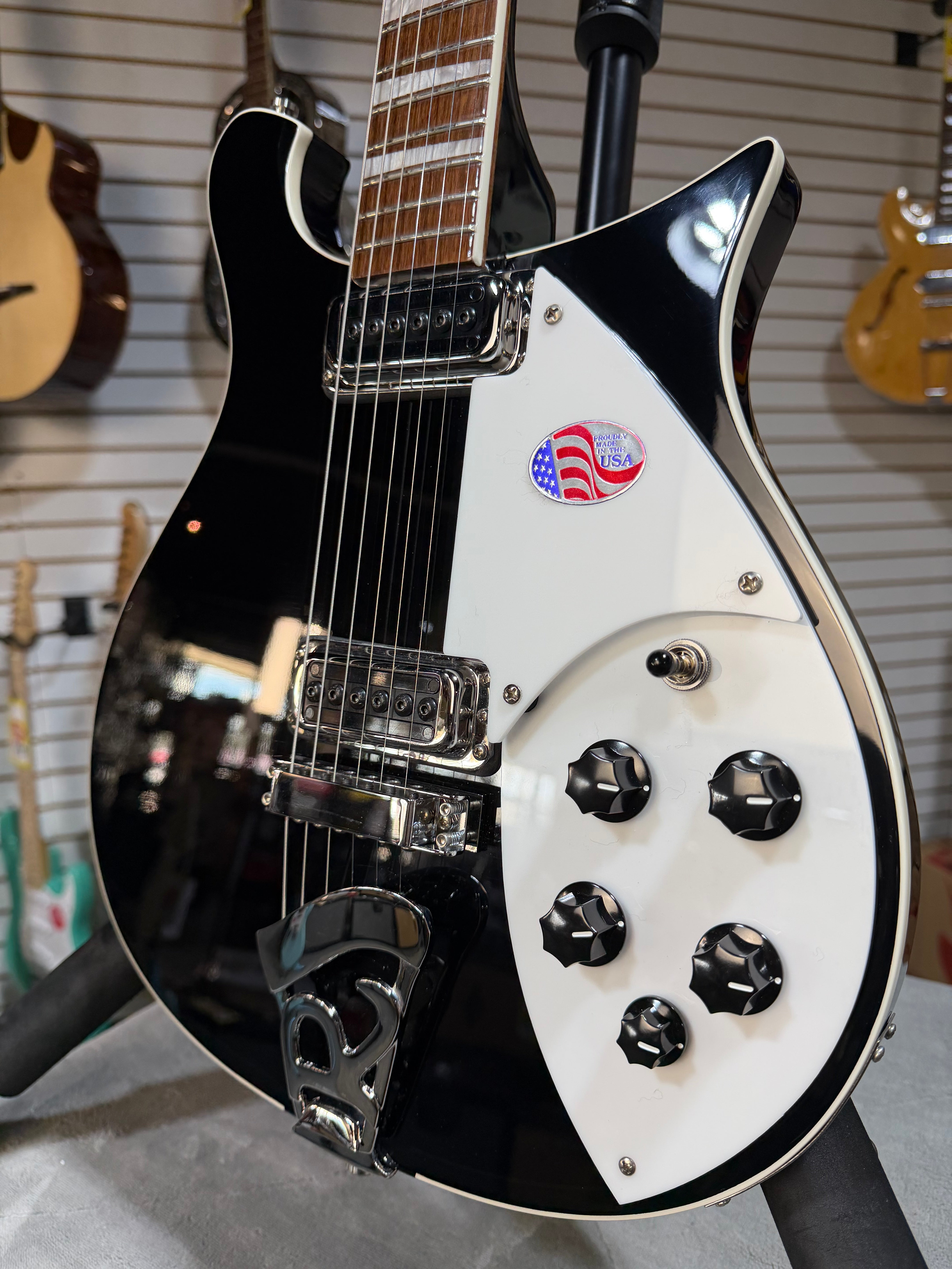 Rickenbacker 620 Jetglo
