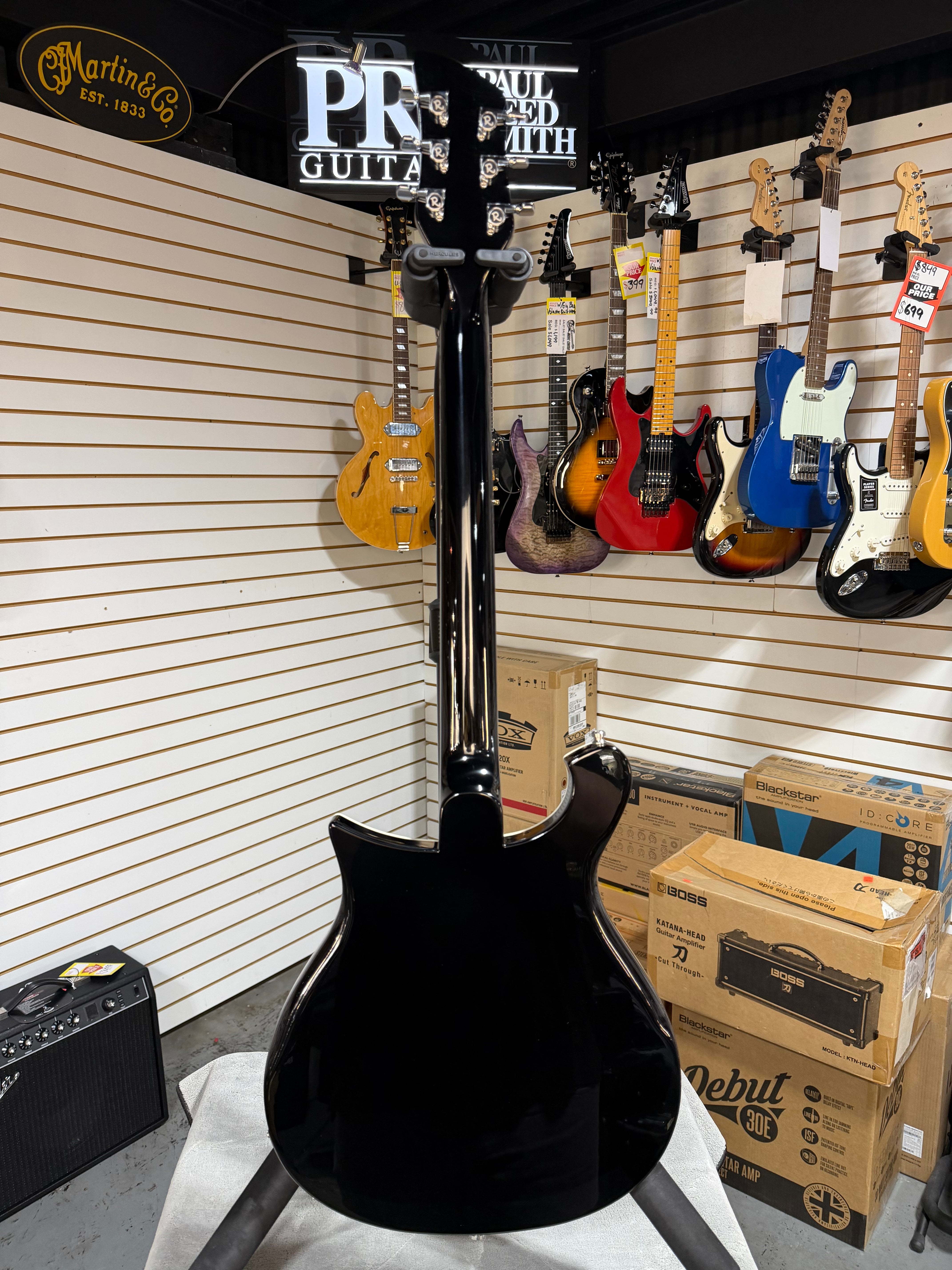 Rickenbacker 620 Jetglo