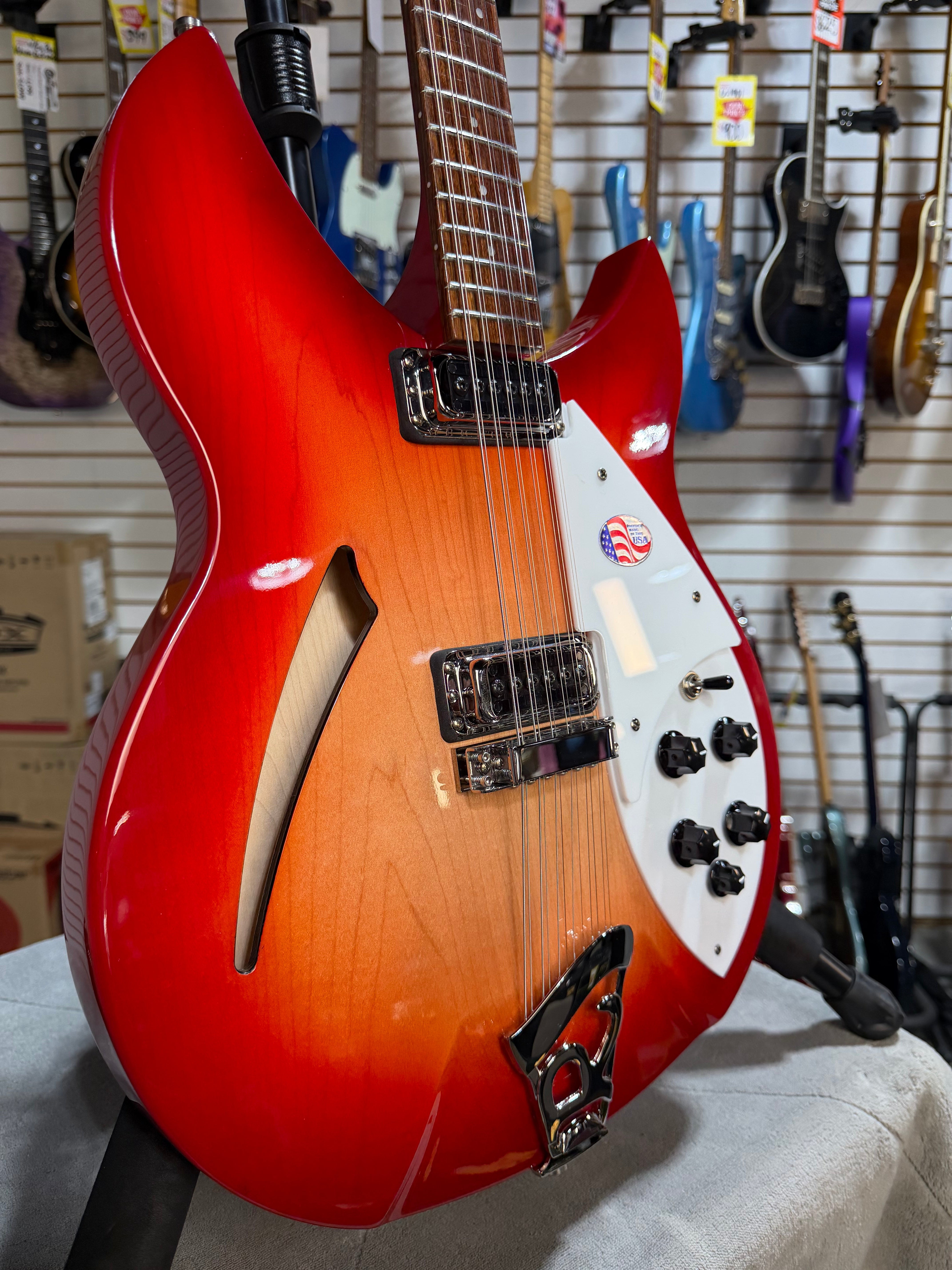 Rickenbacker 330/12 Fireglo