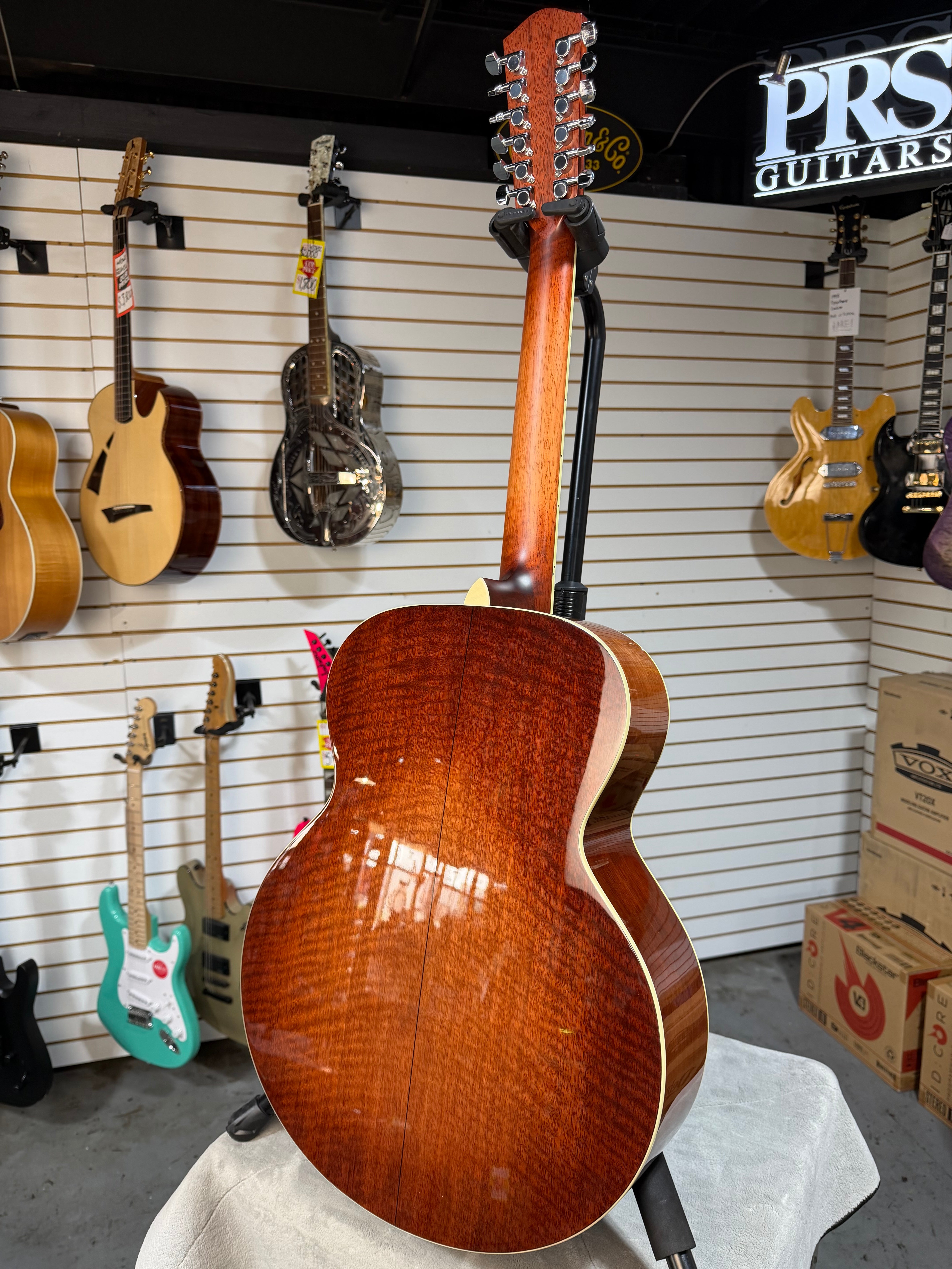 Eastman AC330E-12 Sunburst
