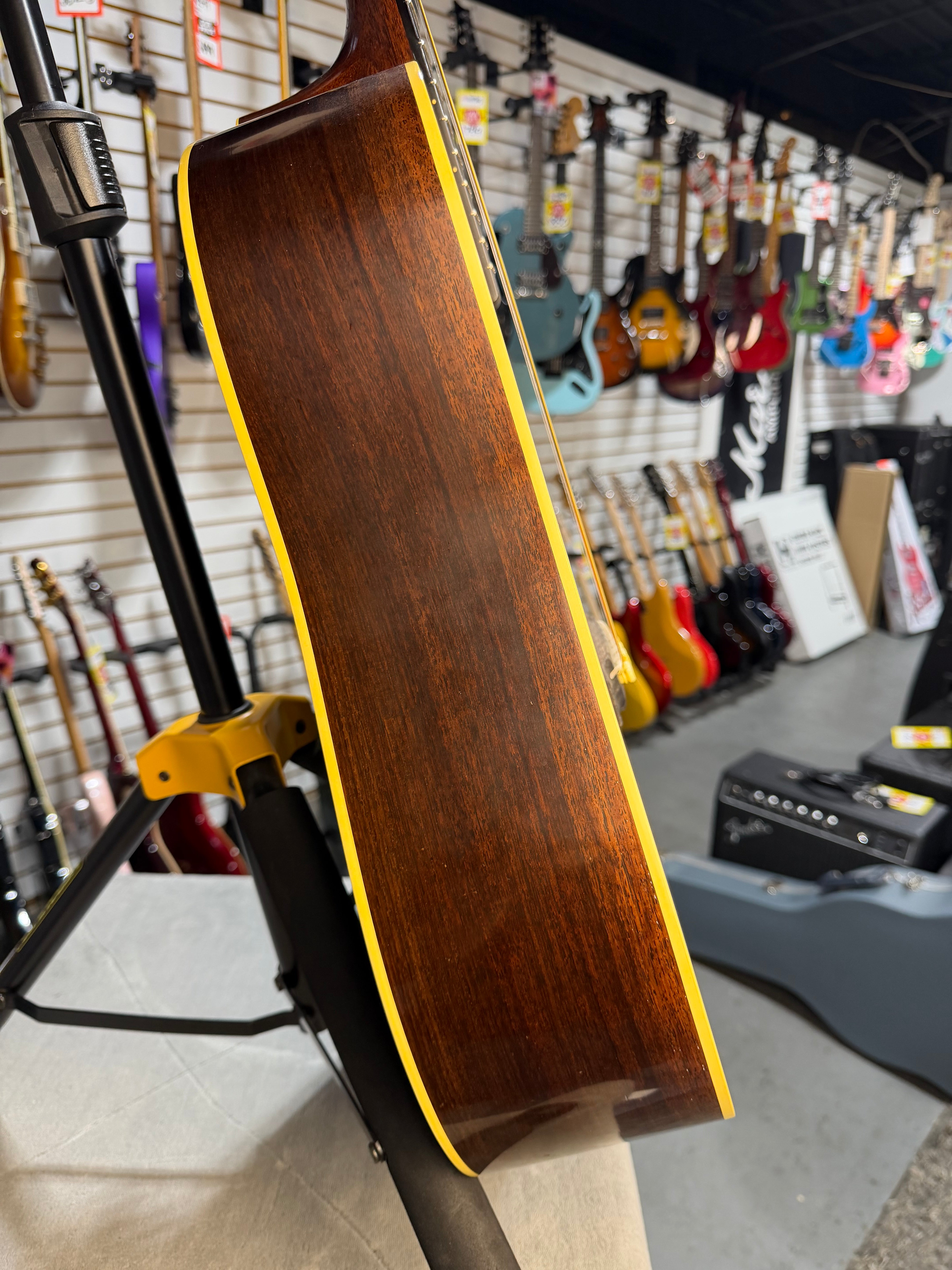 Martin Rich Robinson Signature D-28 Natural