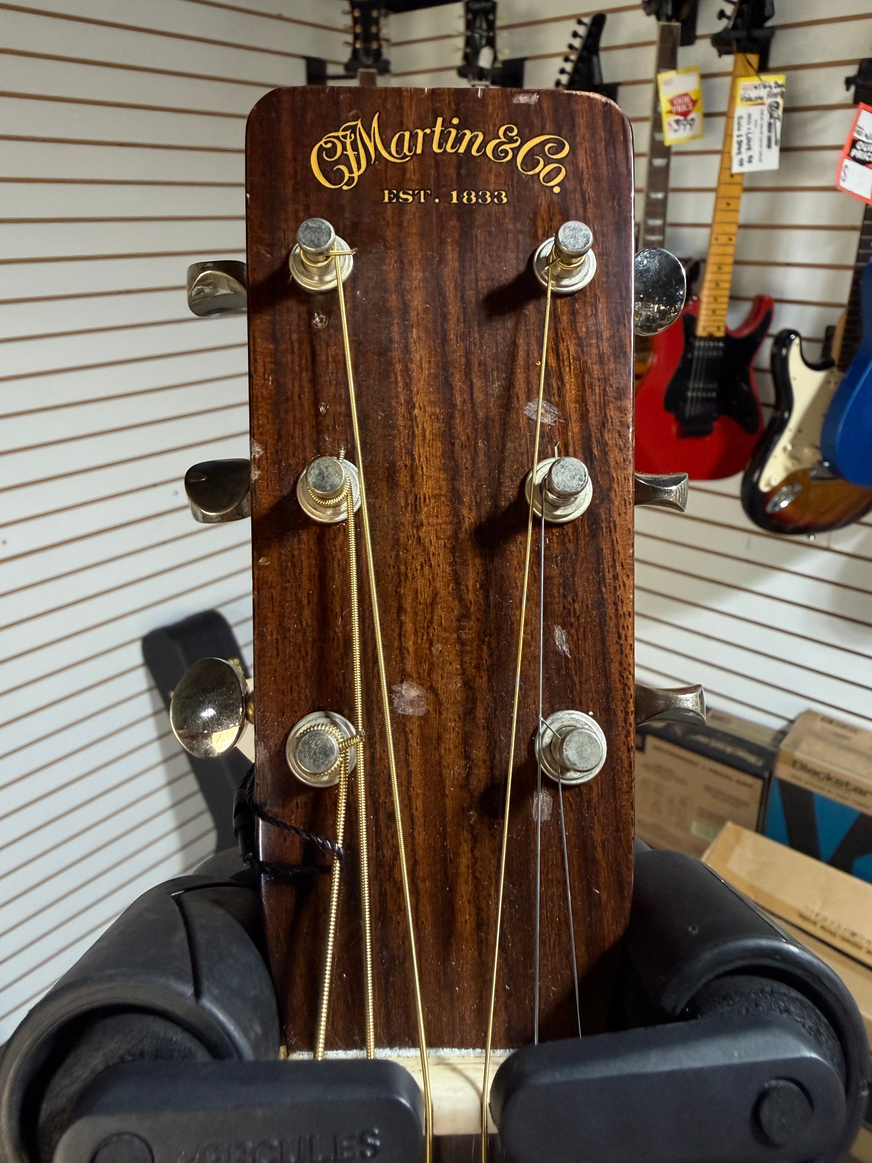 Martin Rich Robinson Signature D-28 Natural