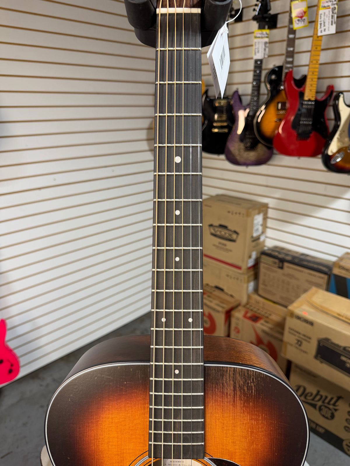 Martin 00-10E Road Series Retro Joe Bonamassa Signature Sunburst