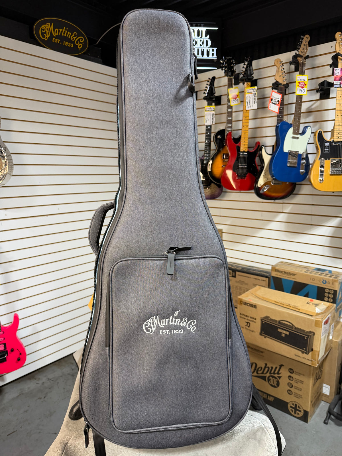 Martin 00-10E Road Series Retro Joe Bonamassa Signature Sunburst