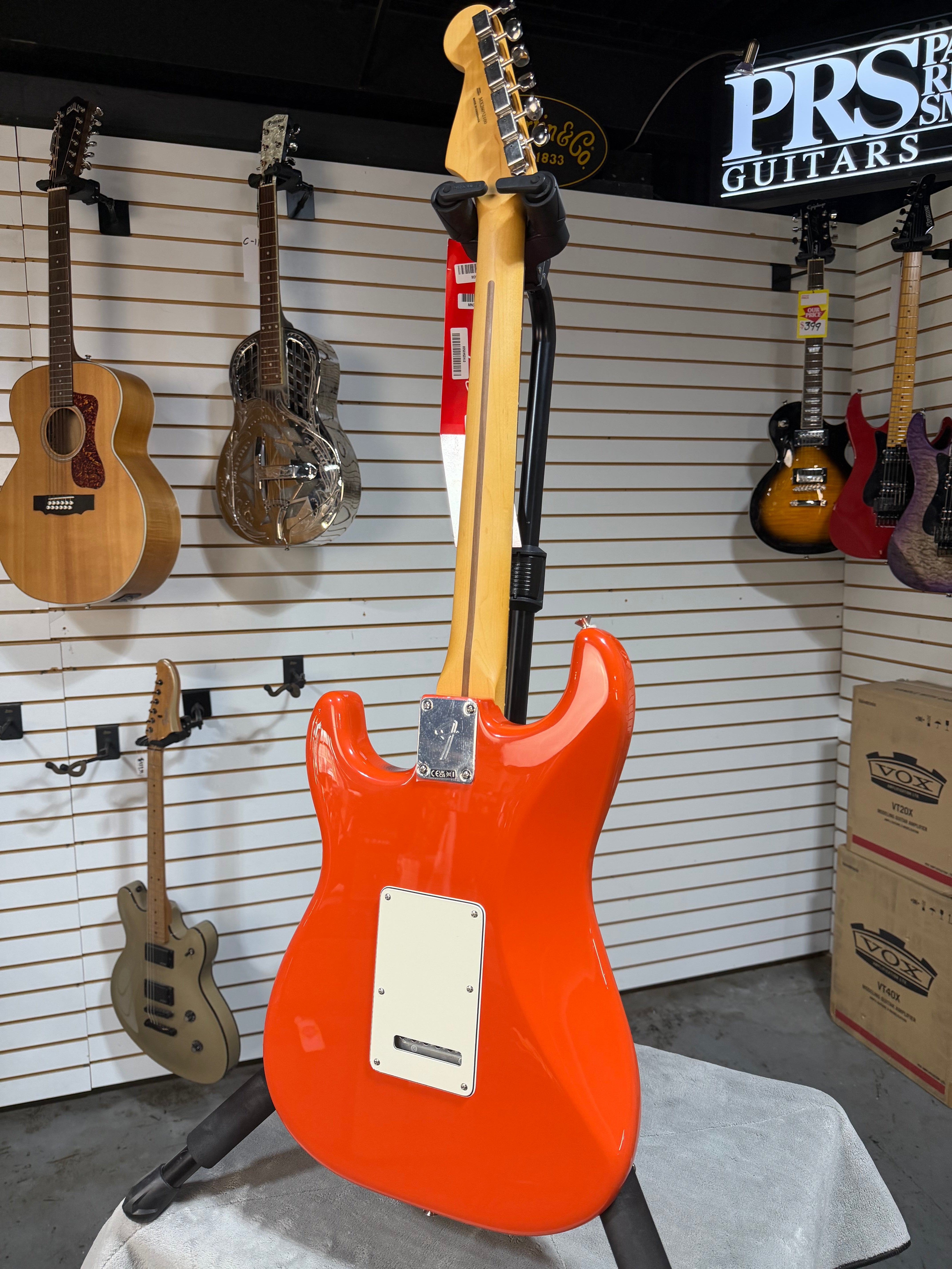 Fender Player II Stratocaster HSS Coral Red