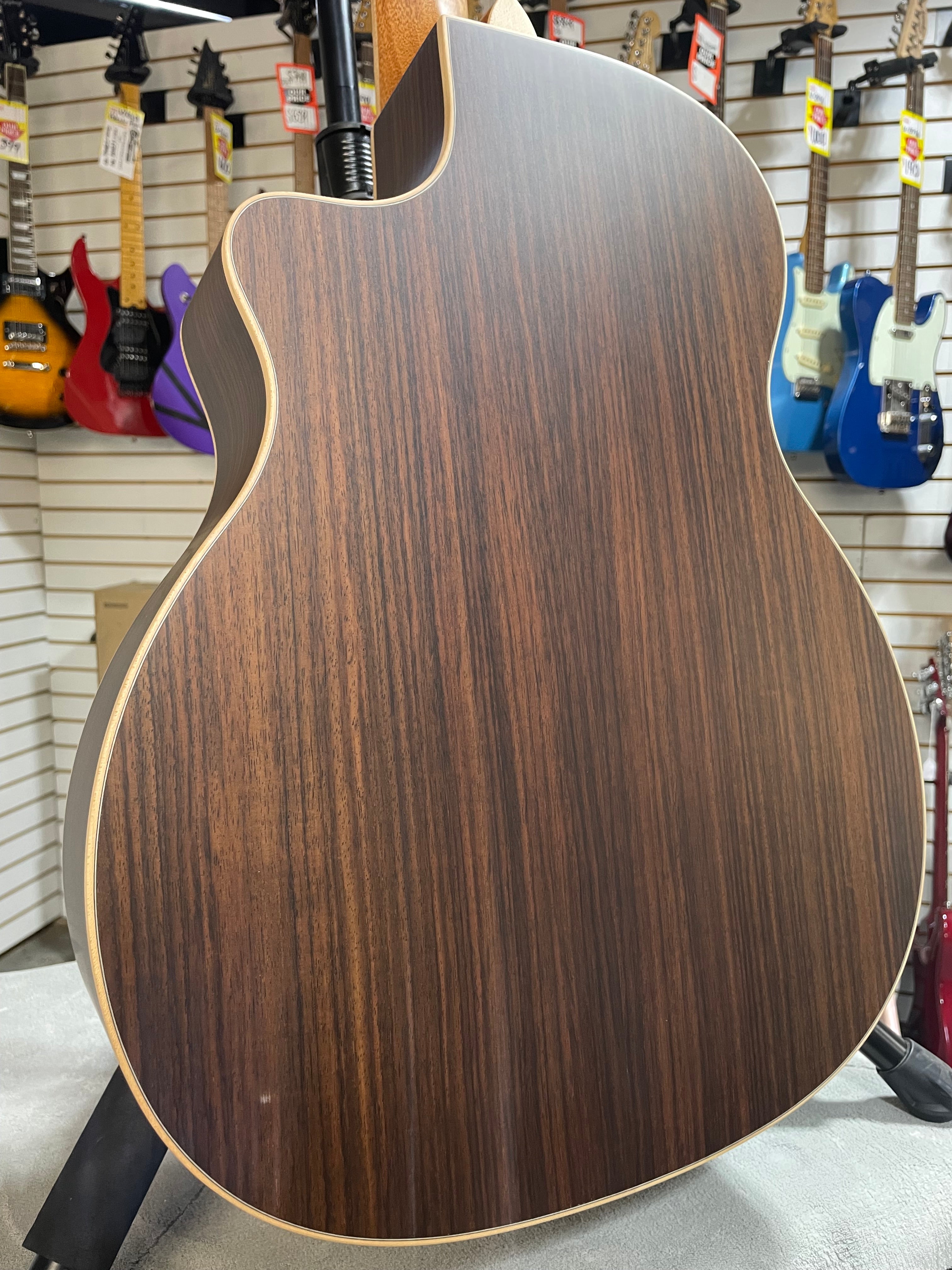 Larrivee VM-40 Acoustic Guitar - Natural - OHSC & PLEK*D