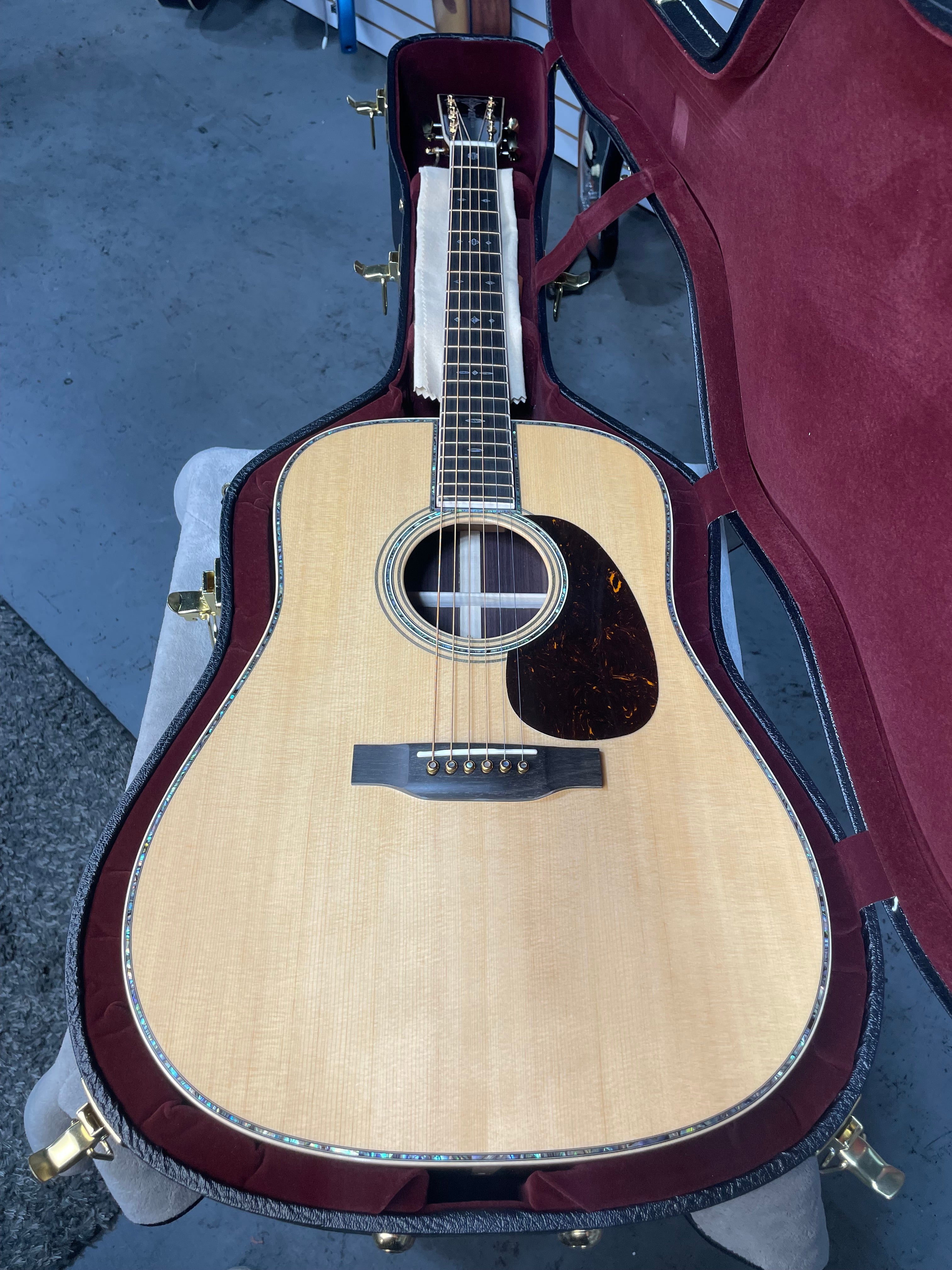 Martin D-45 Modern Deluxe Natural