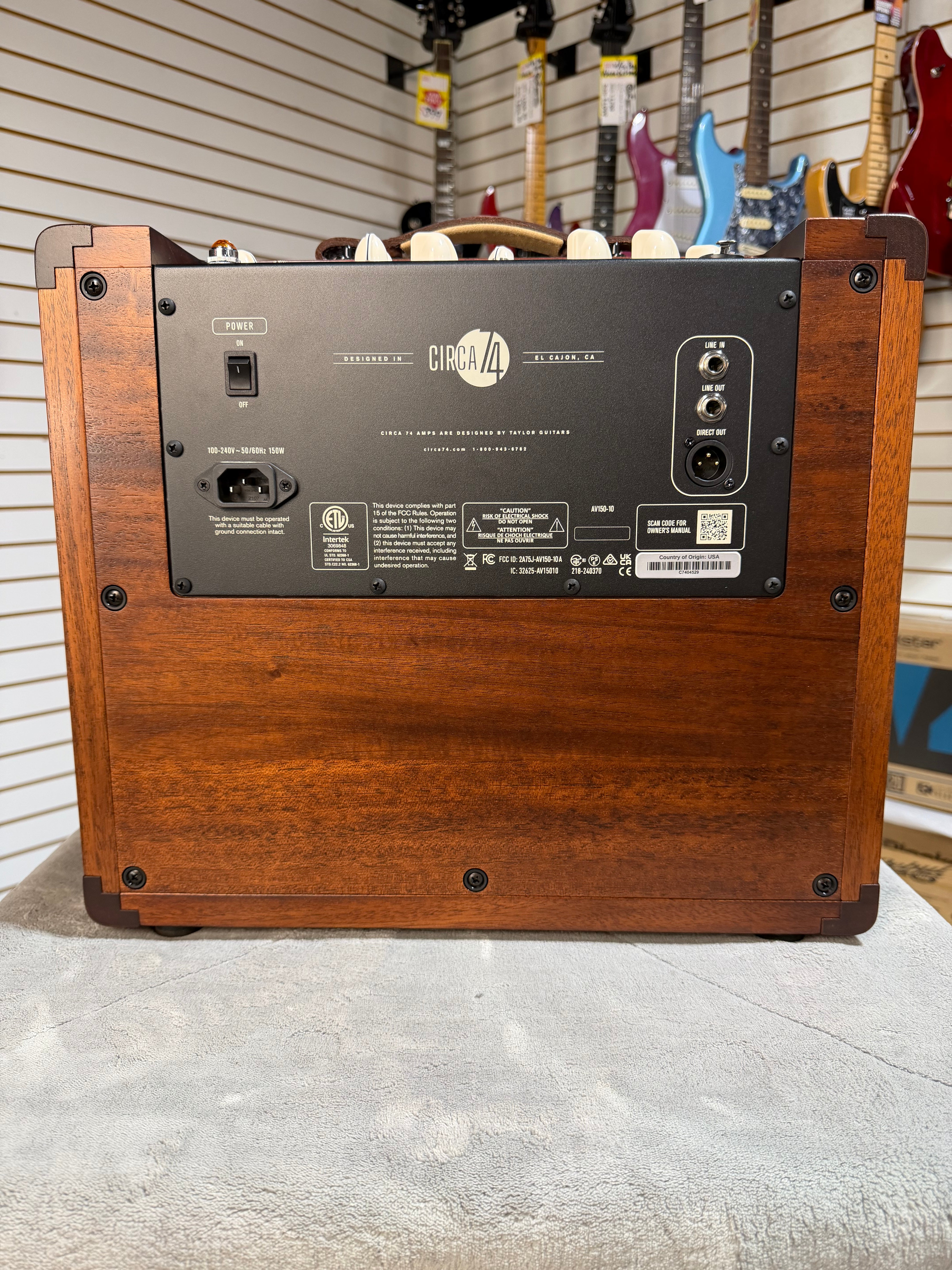 Taylor Circa 74 2-Channel 150-Watt 1x10" Acoustic Guitar / Vocal Combo with Stand - Natural Mahogany