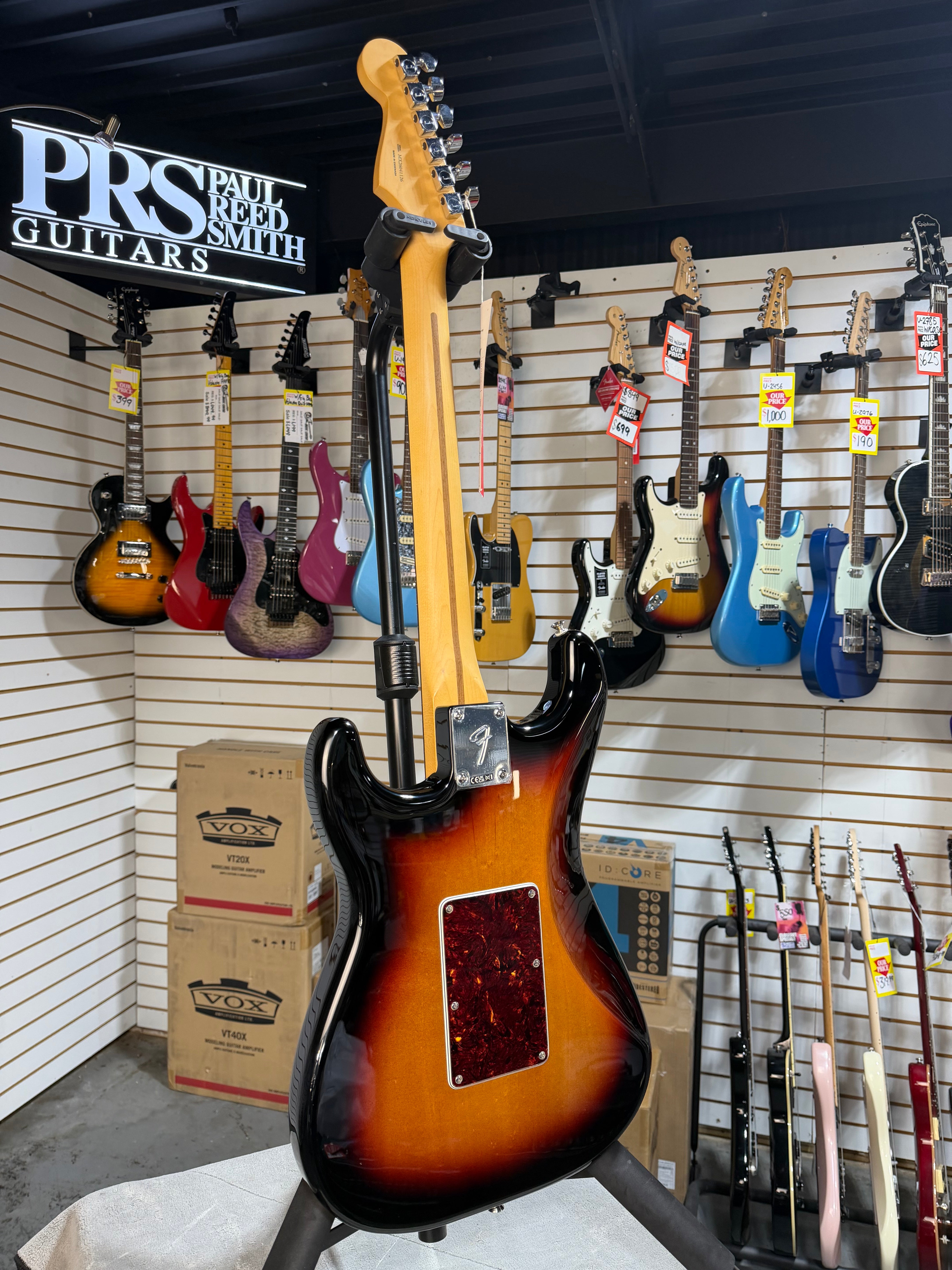 Fender Player II Modified HSS Stratocaster Floyd Rose 3-Color Sunburst