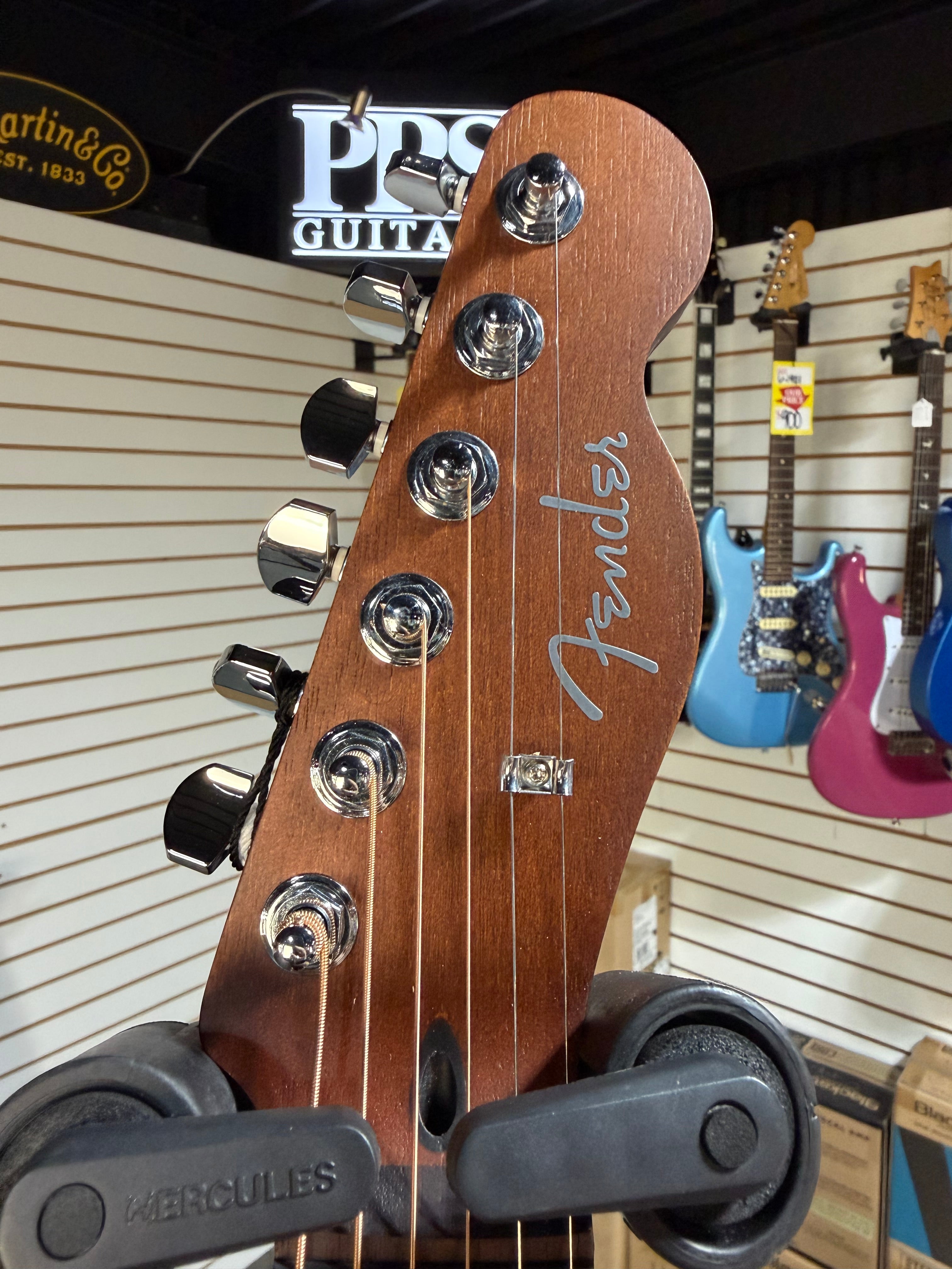 Fender Acoustasonic Standard Telecaster Honey Burst