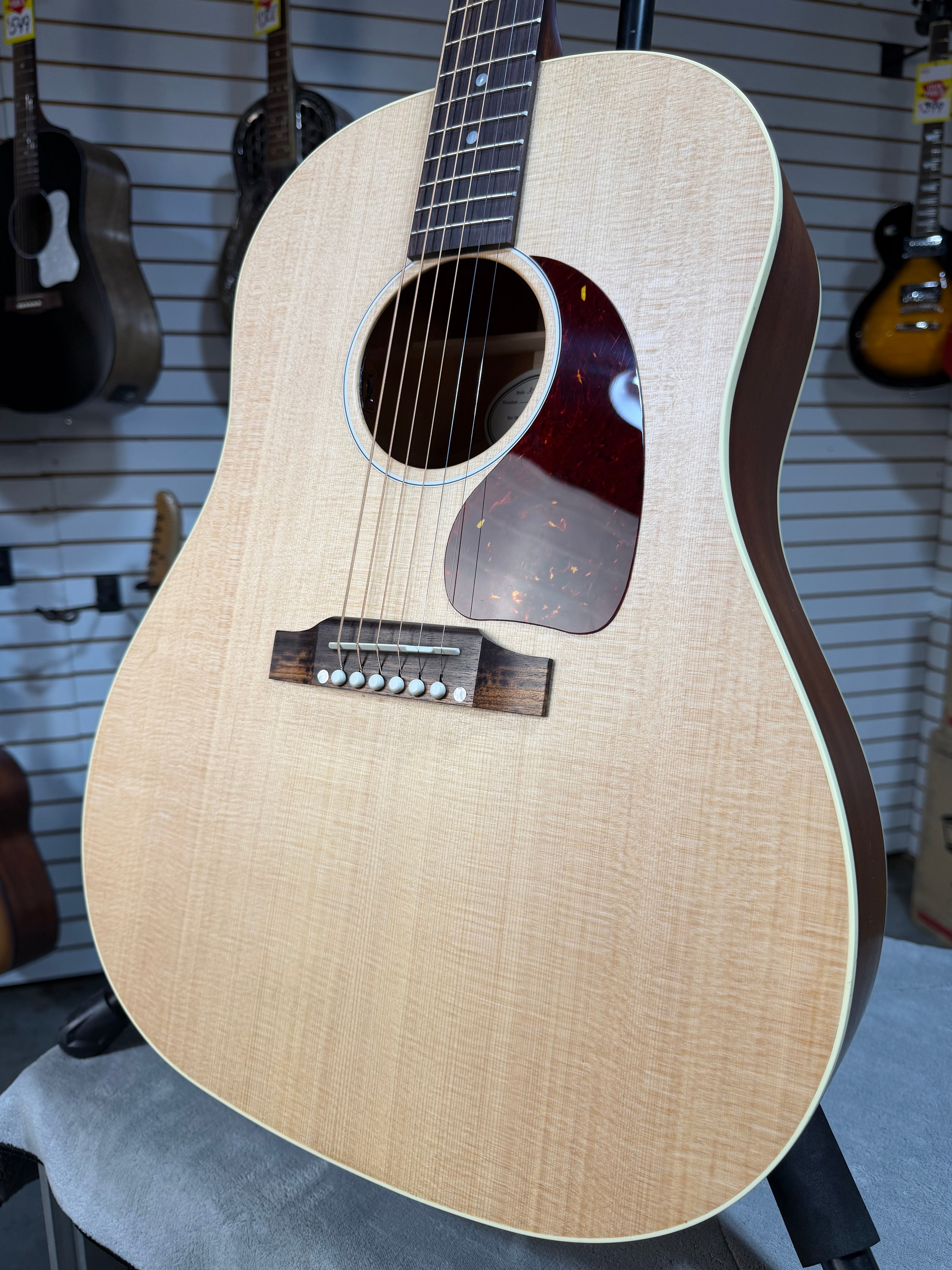 Gibson J-45 Special Natural
