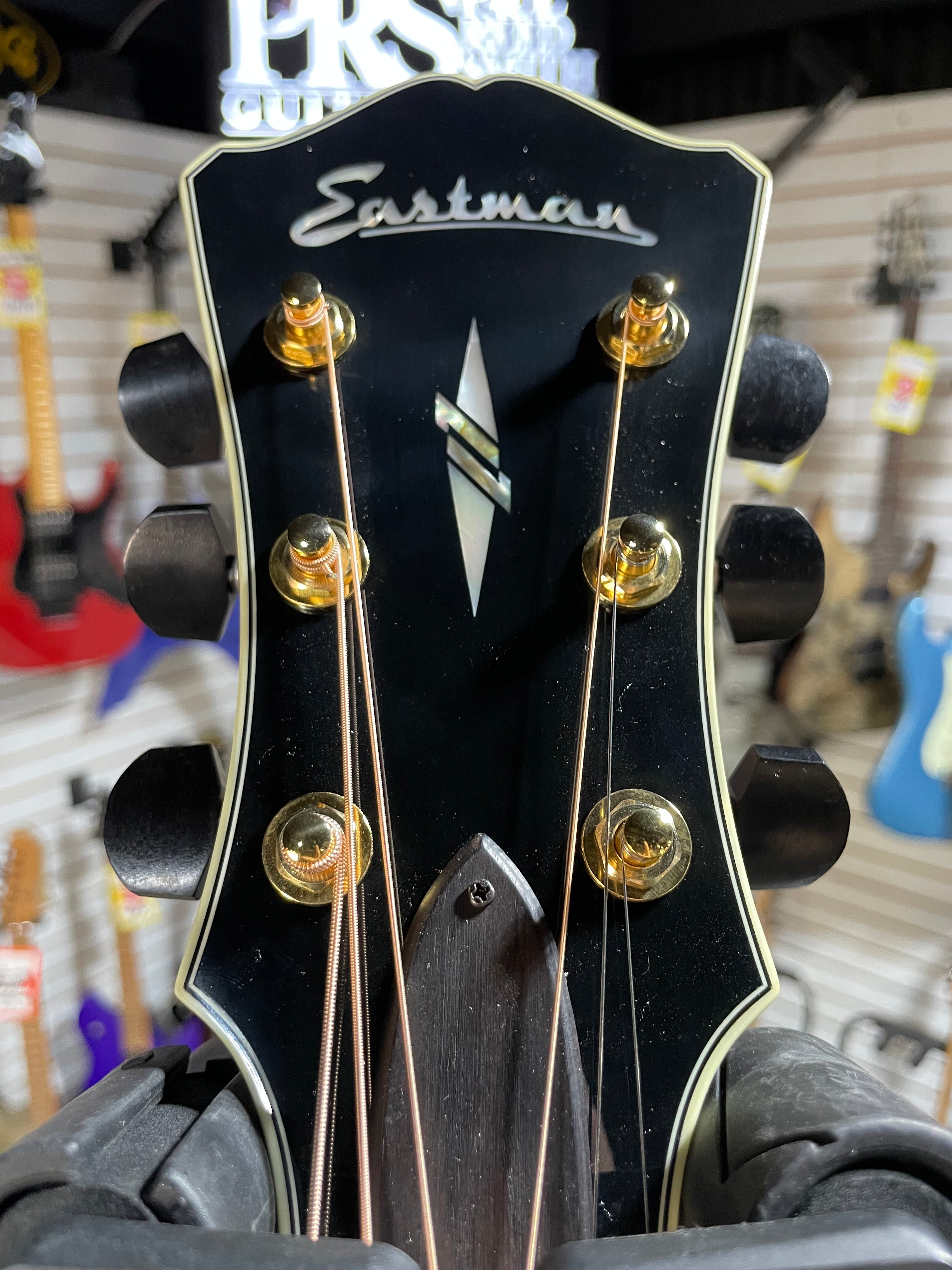 Eastman AR805-GB Archtop Guitar 2025 - Goldburst w/OHSC & PLEK*D #186