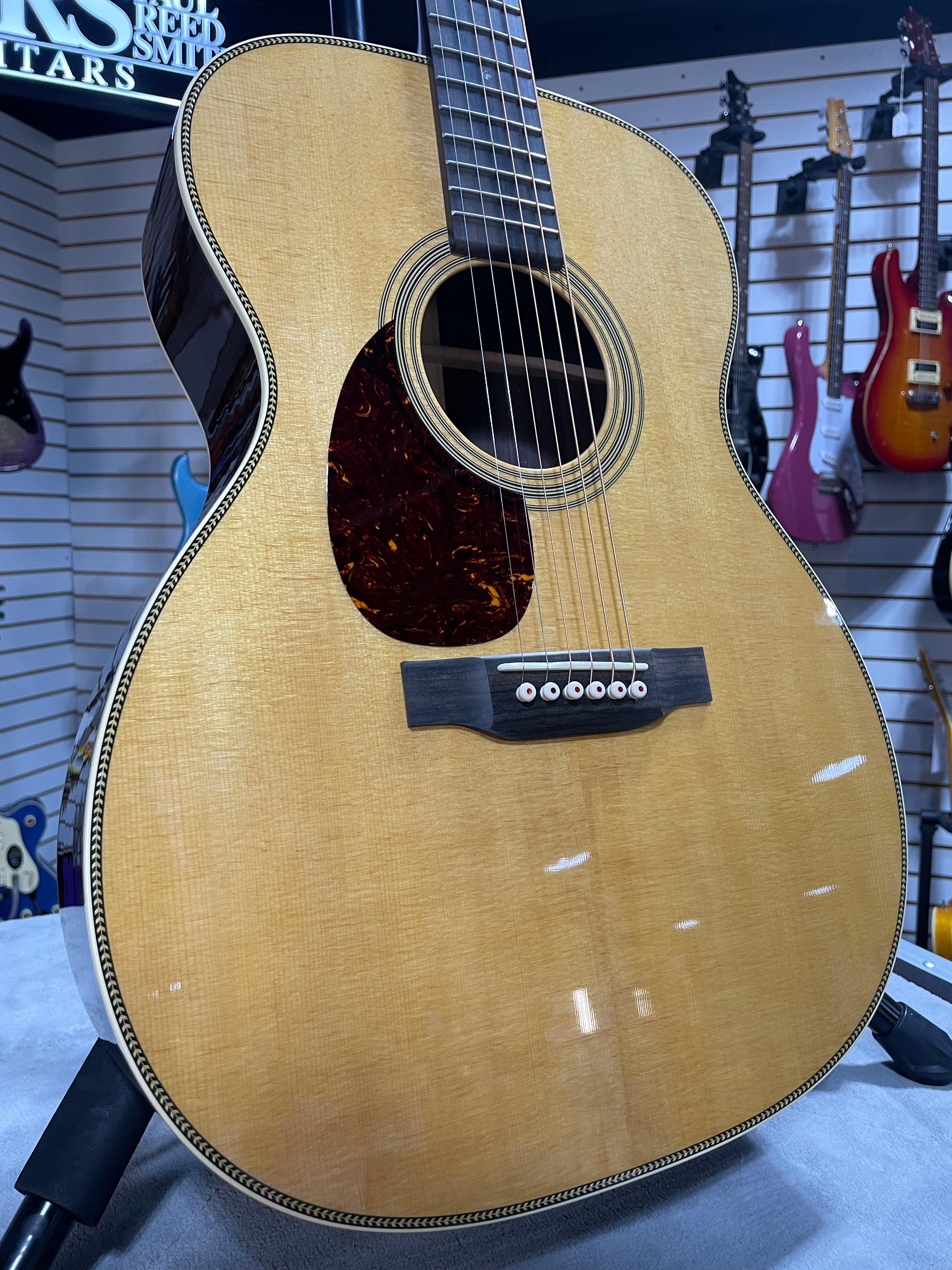 Martin OM-28 Left Handed Acoustic Guitar - Natural w/OHSC & PLEK*D #292
