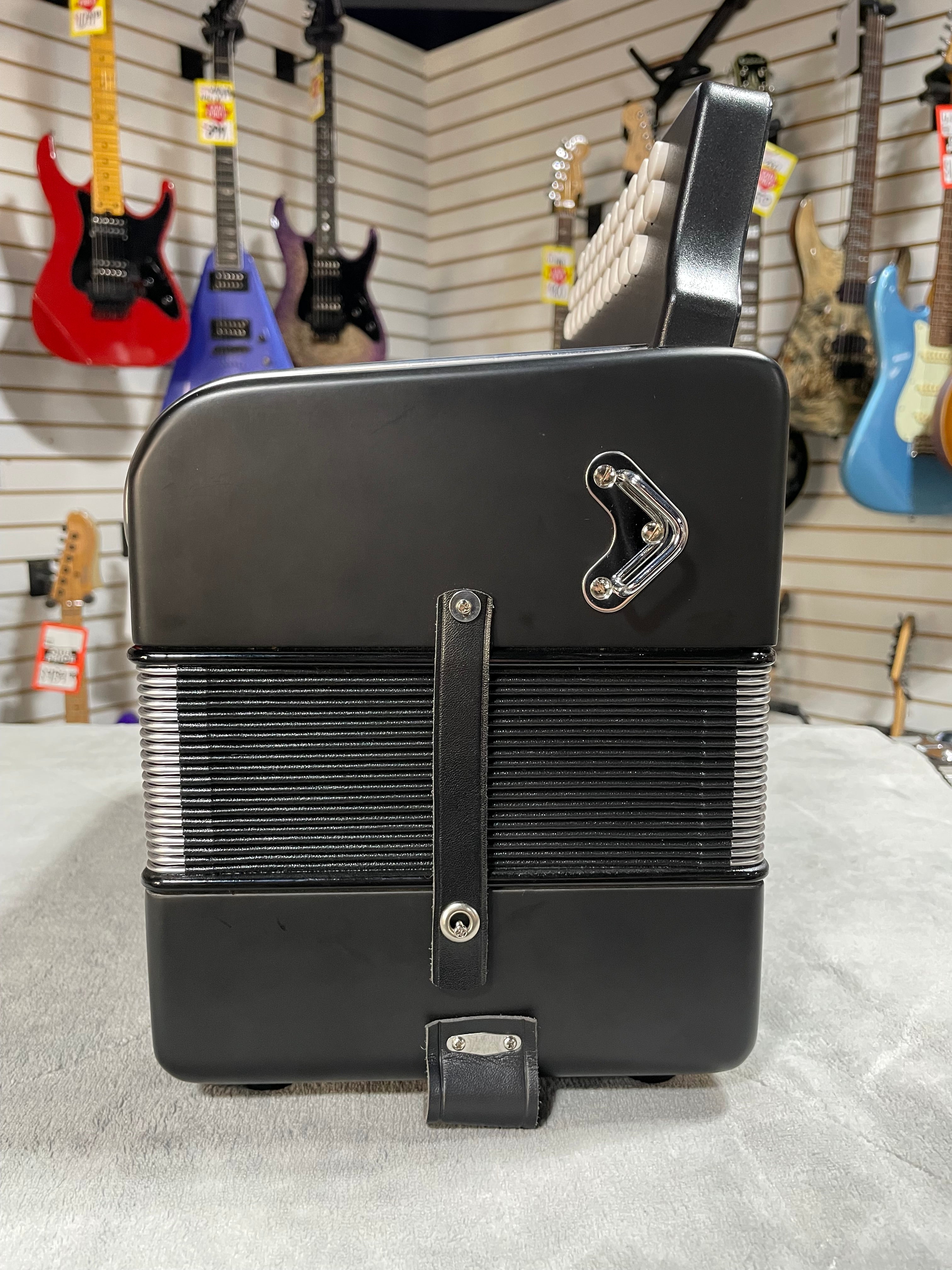 Hohner HA-3100GB Panther Accordion G/C/F Keys 2010s - Black