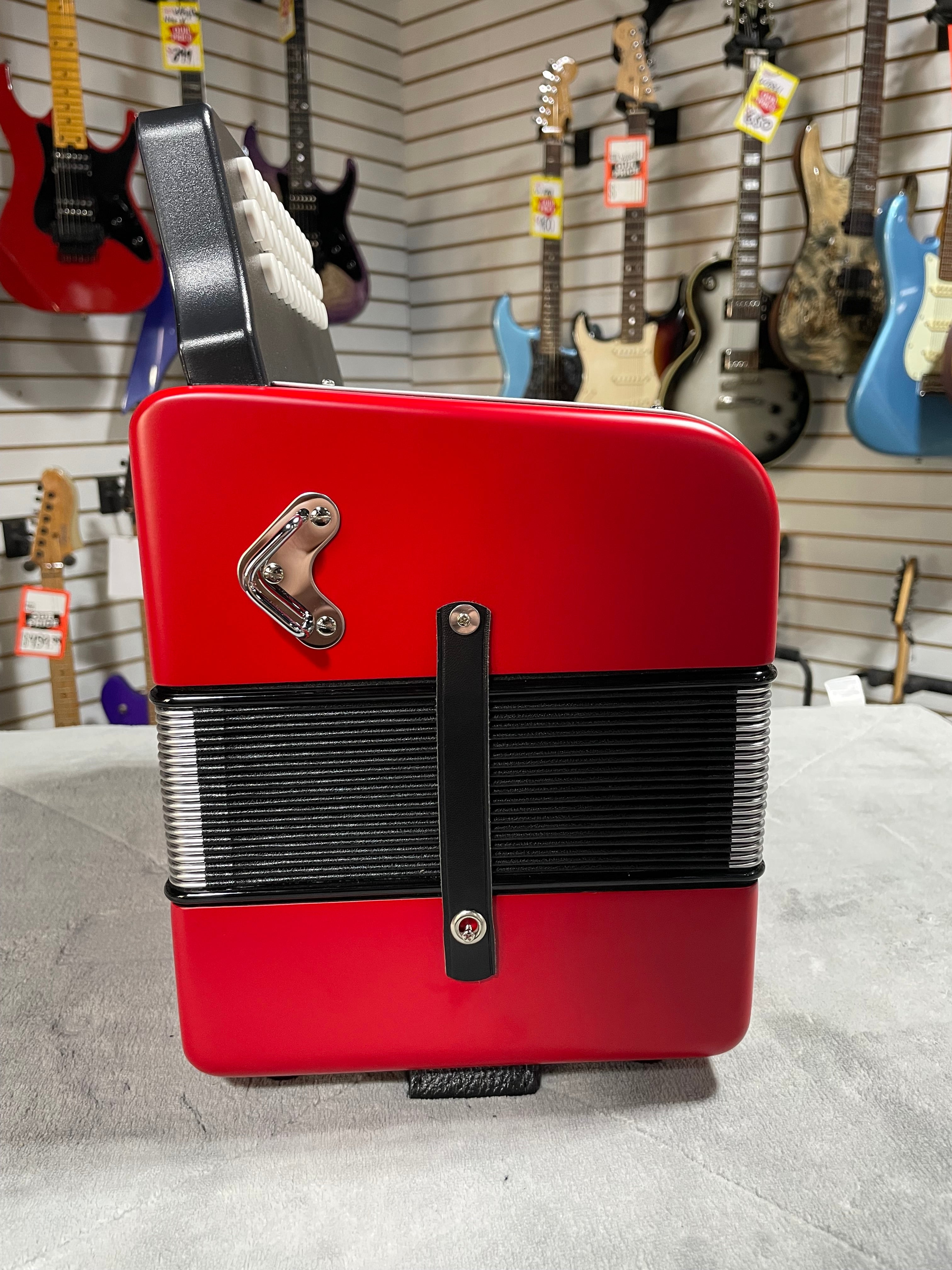 Hohner Compadre Diatonic Accordion - Keys of G/C/F - Red