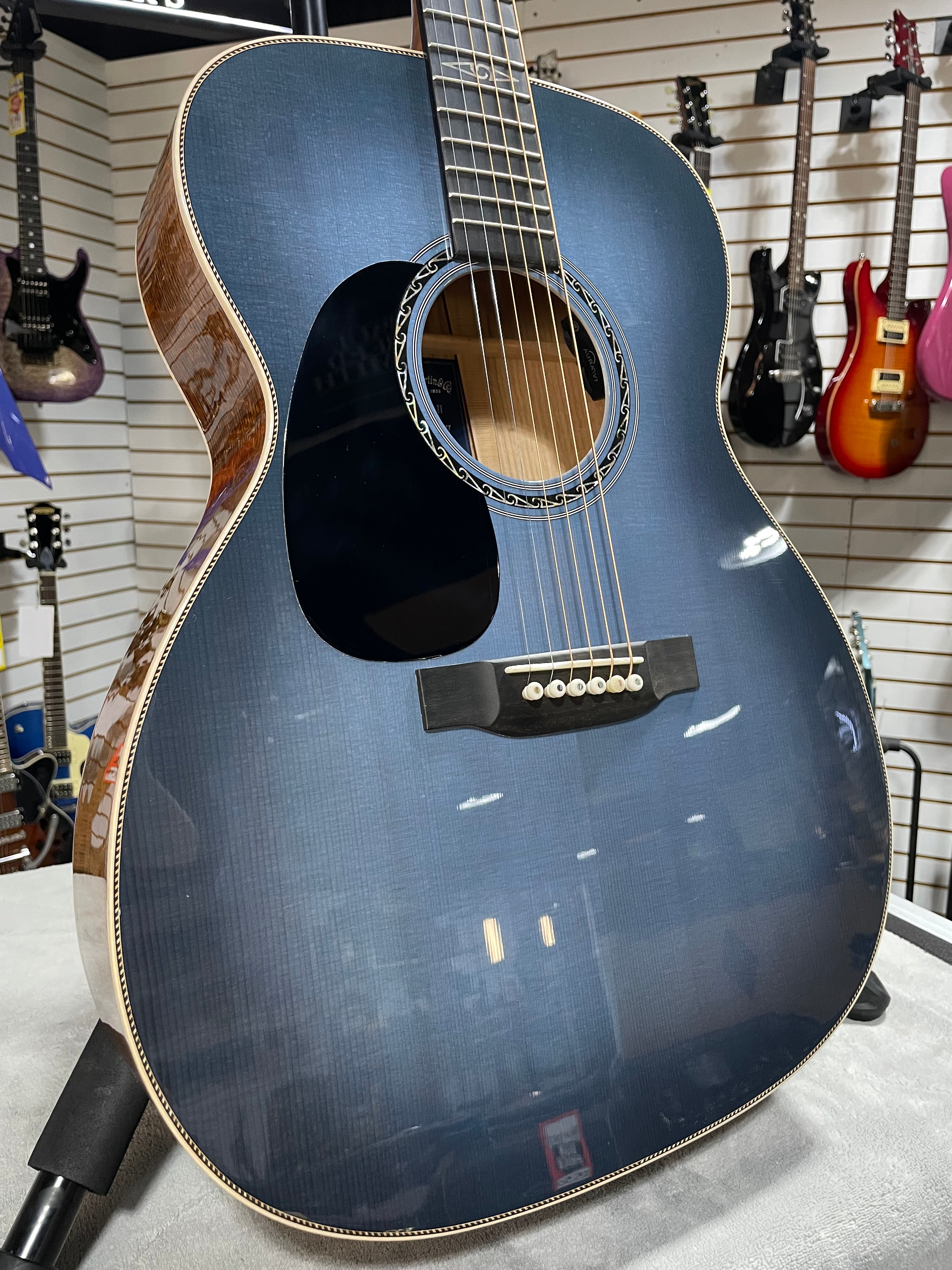 Martin CEO-11 Left Handed Acoustic Guitar - Blue Burst w/OHSC & PLEK*D #929