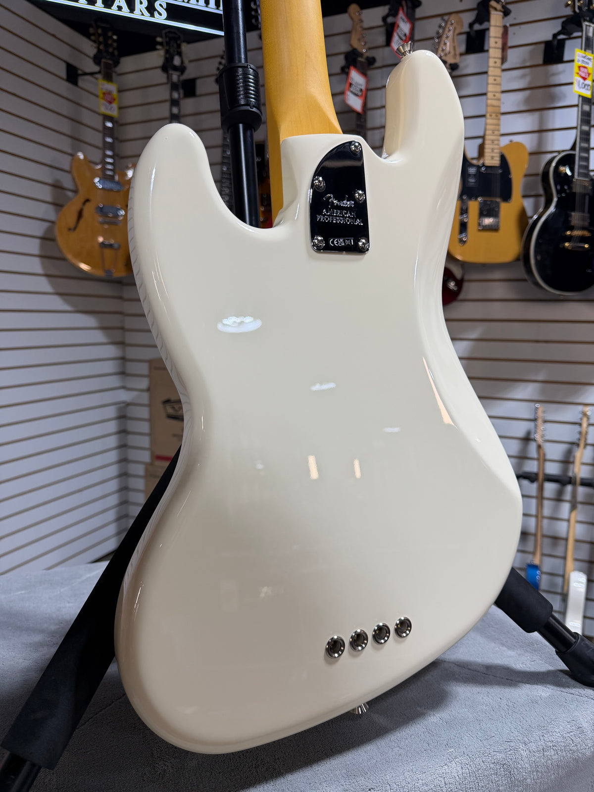 Fender American Professional Jazz Bass Olympic White