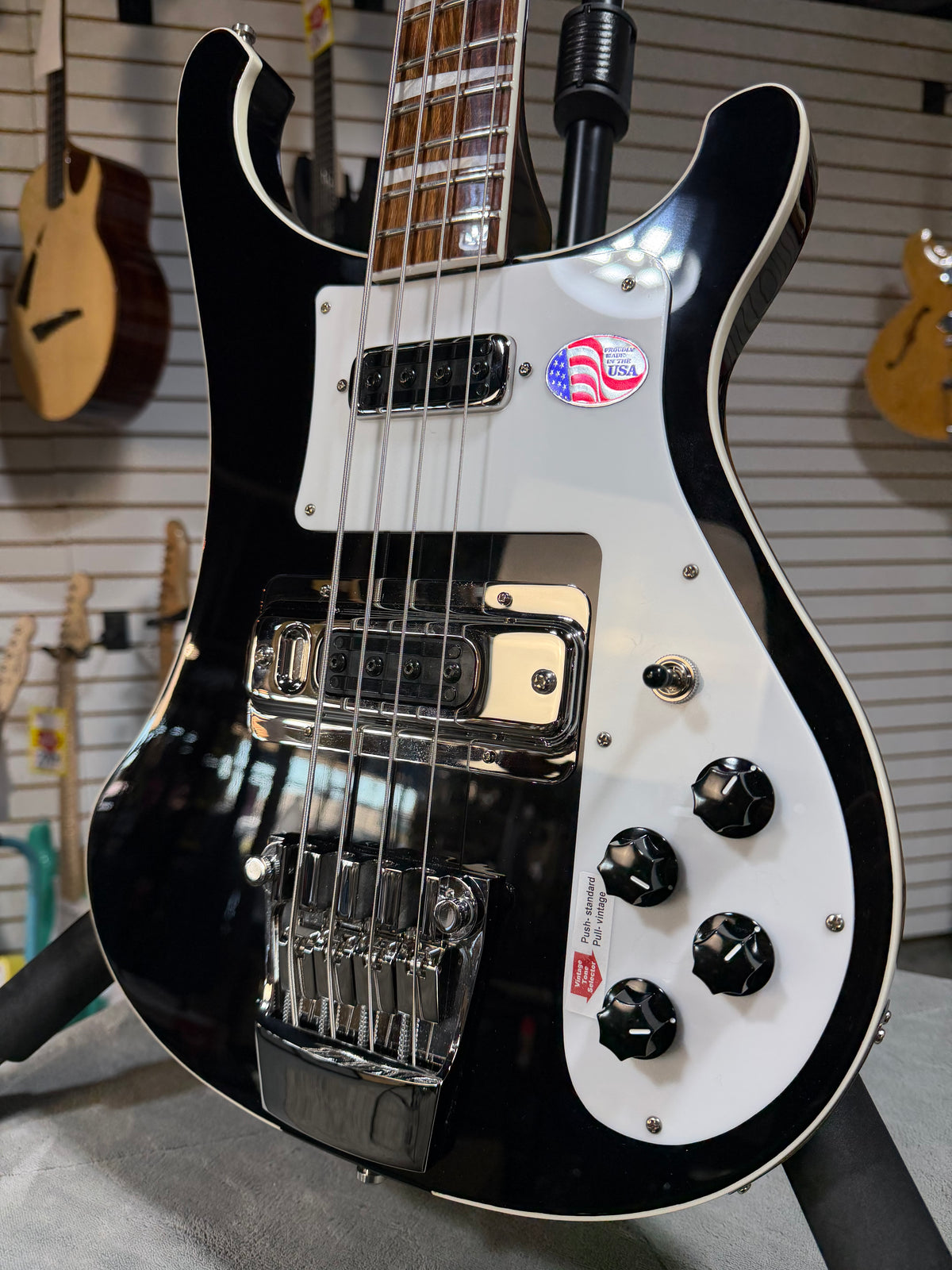 Rickenbacker 4003 Jetglo