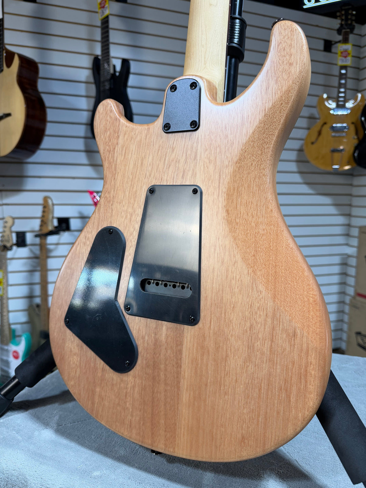 PRS SE CE 24 Satin - Flat White Top, C&M Exclusive - White