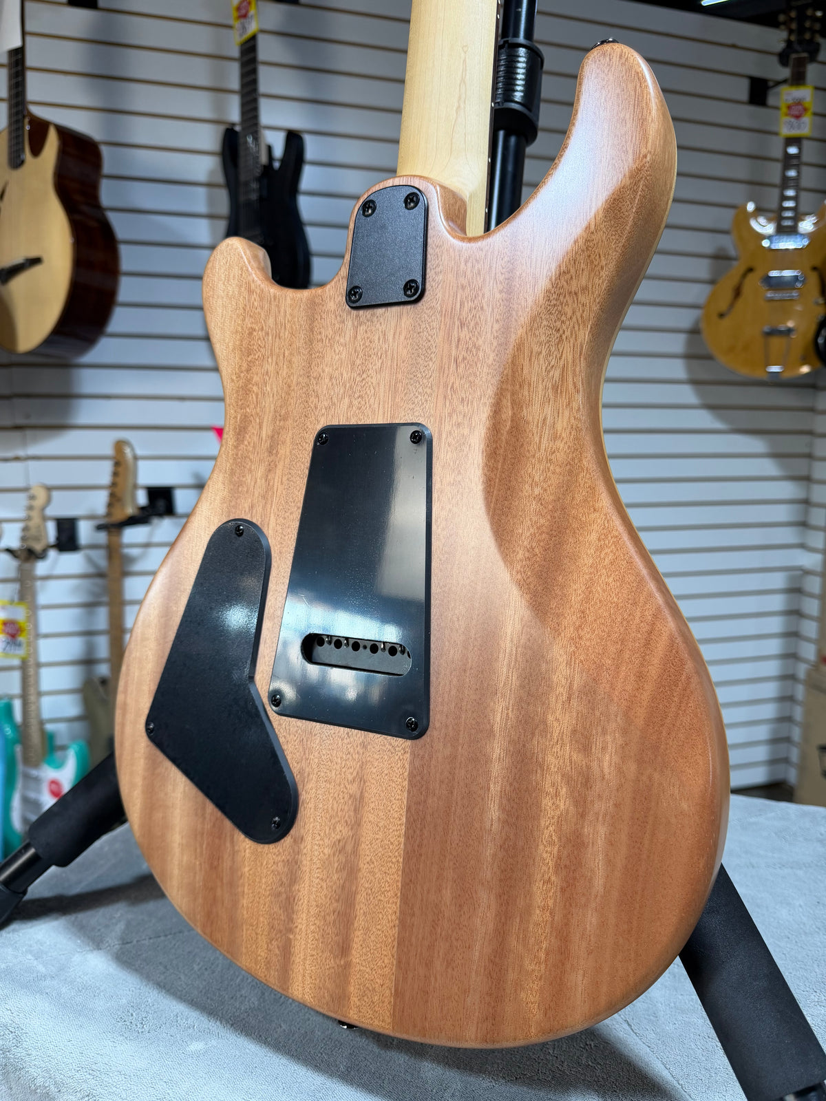 PRS SE CE 24 Satin - Flat White Top, C&M Exclusive - White