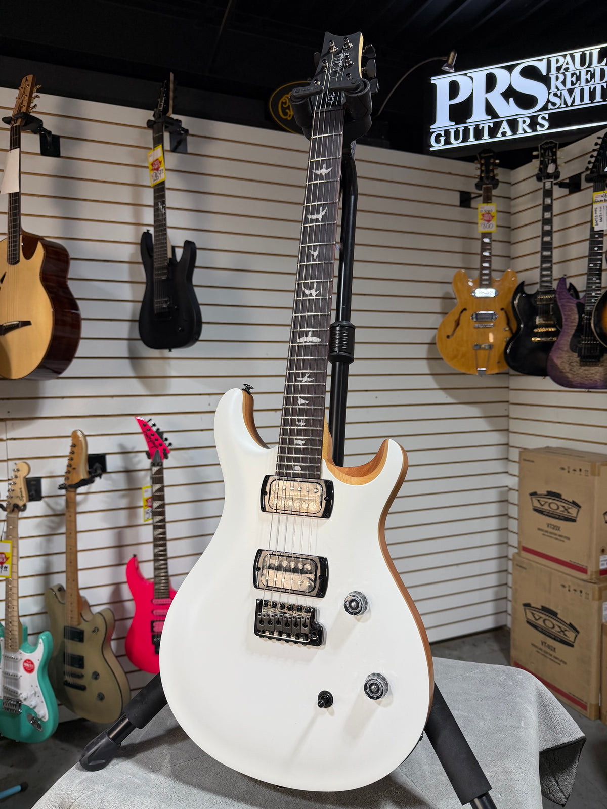 PRS SE CE 24 Satin - Flat White Top, C&M Exclusive - White