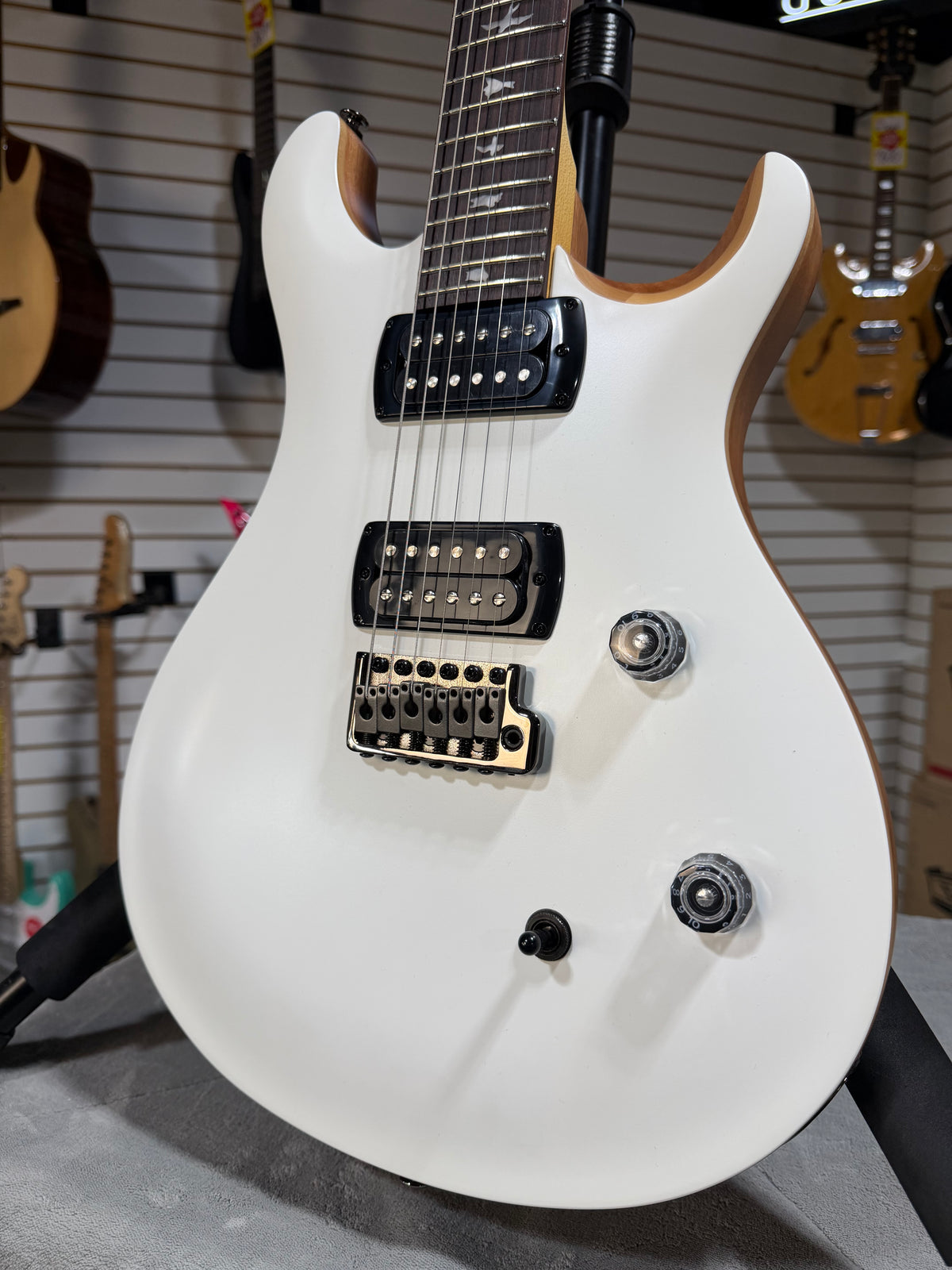 PRS SE CE 24 Satin - Flat White Top, C&M Exclusive - White