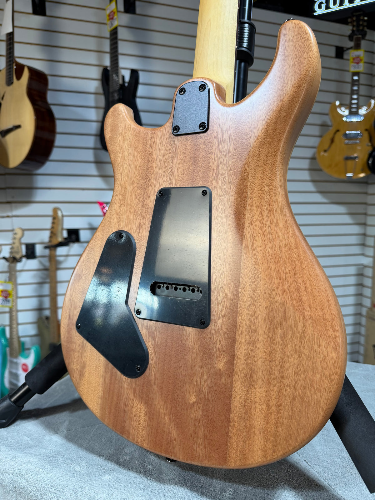 PRS SE CE 24 Satin - Flat White Top, C&M Exclusive - White