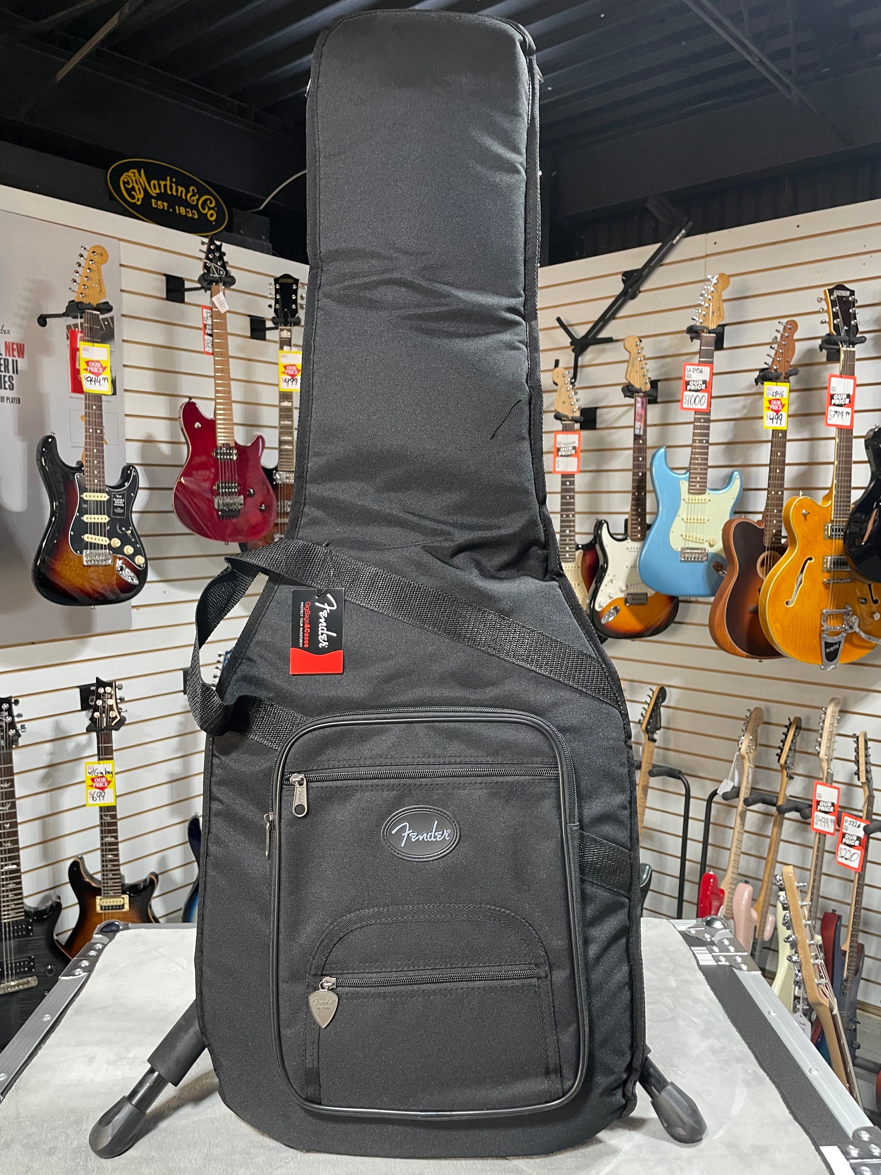 Fender American Professional Classic Stratocaster 2025 - 3-color Sunburst w/ Gig Bag & PLEK*D #045