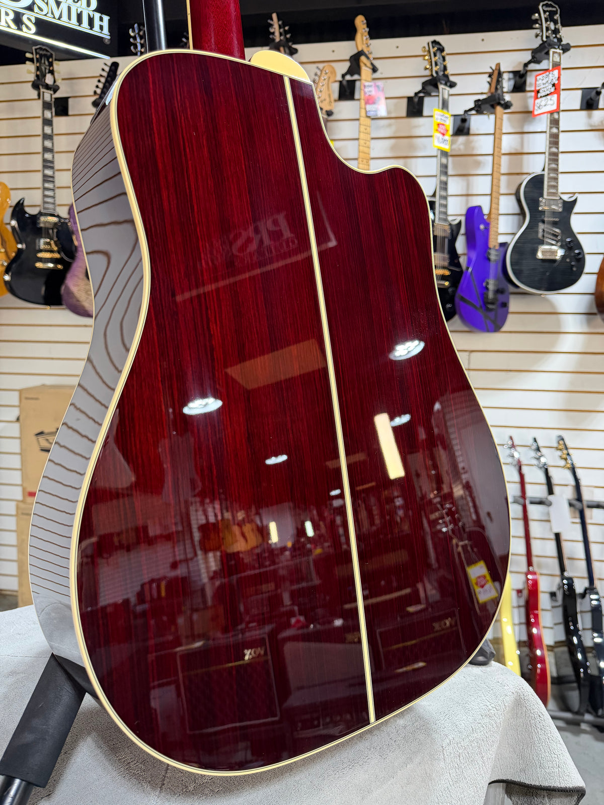 Takamine Left Handed JJ325SRC-12 John Jorgenson Signature Gloss Red