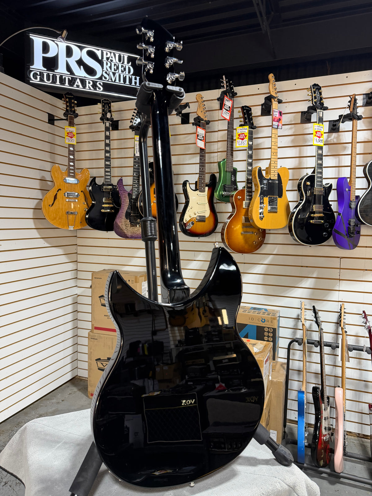 Rickenbacker 330 Jetglo
