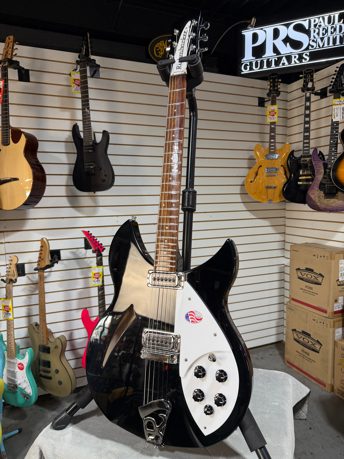 Rickenbacker 330 Jetglo