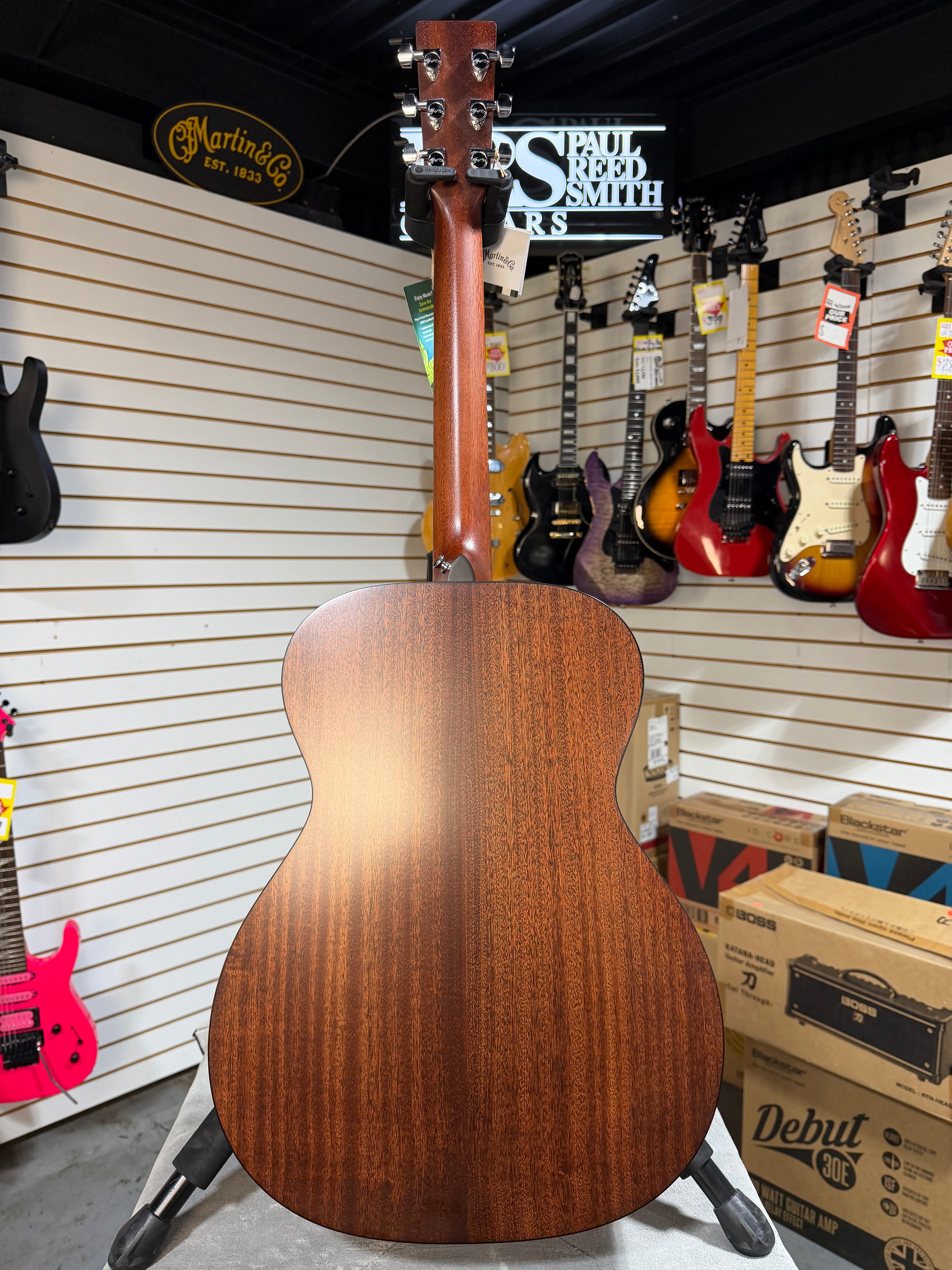 Martin 000-10E Shawn Mendes Natural