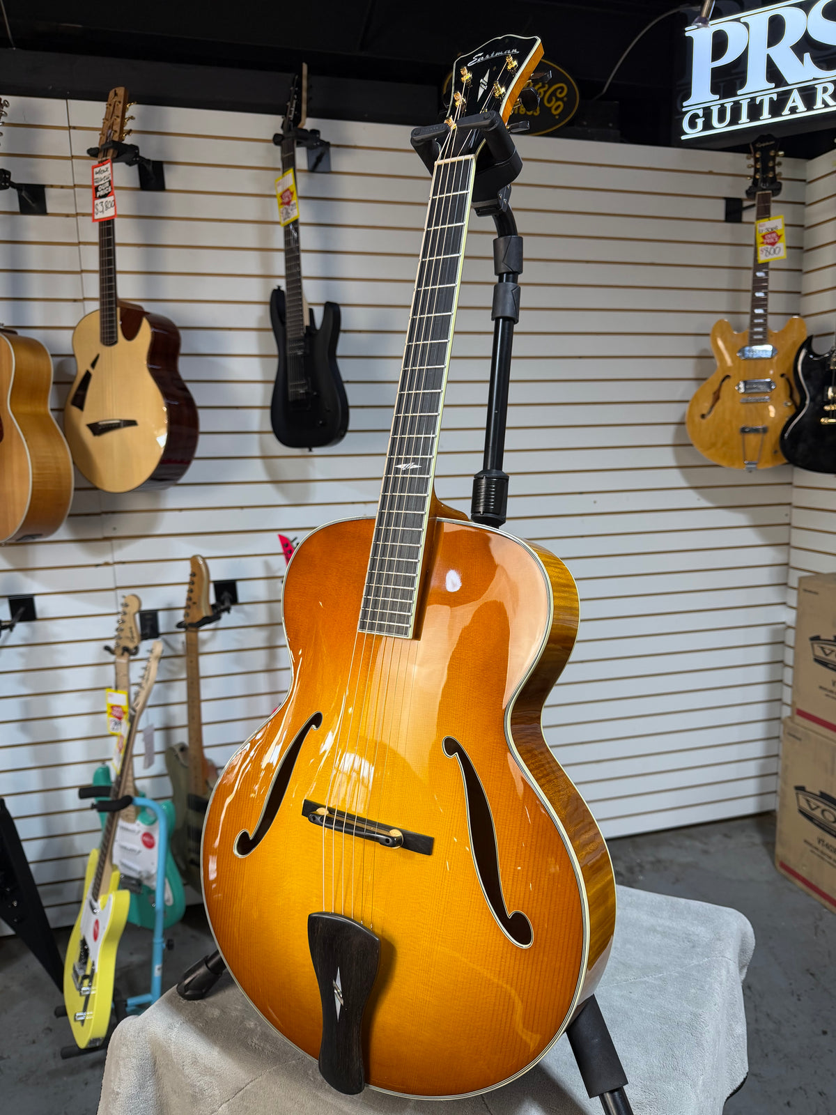 Eastman AR805 Goldburst