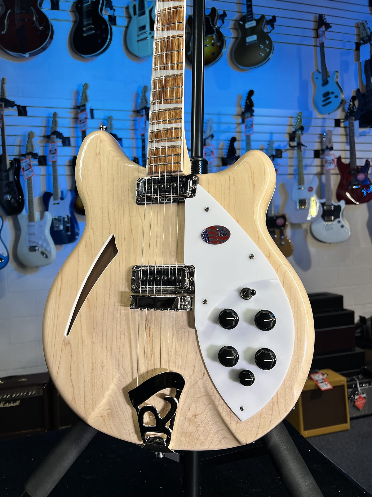 New Rickenbacker 360 Mapleglo Electric Guitar w/ OHSCase, Free Ship, Auth Dealer 360MG 770