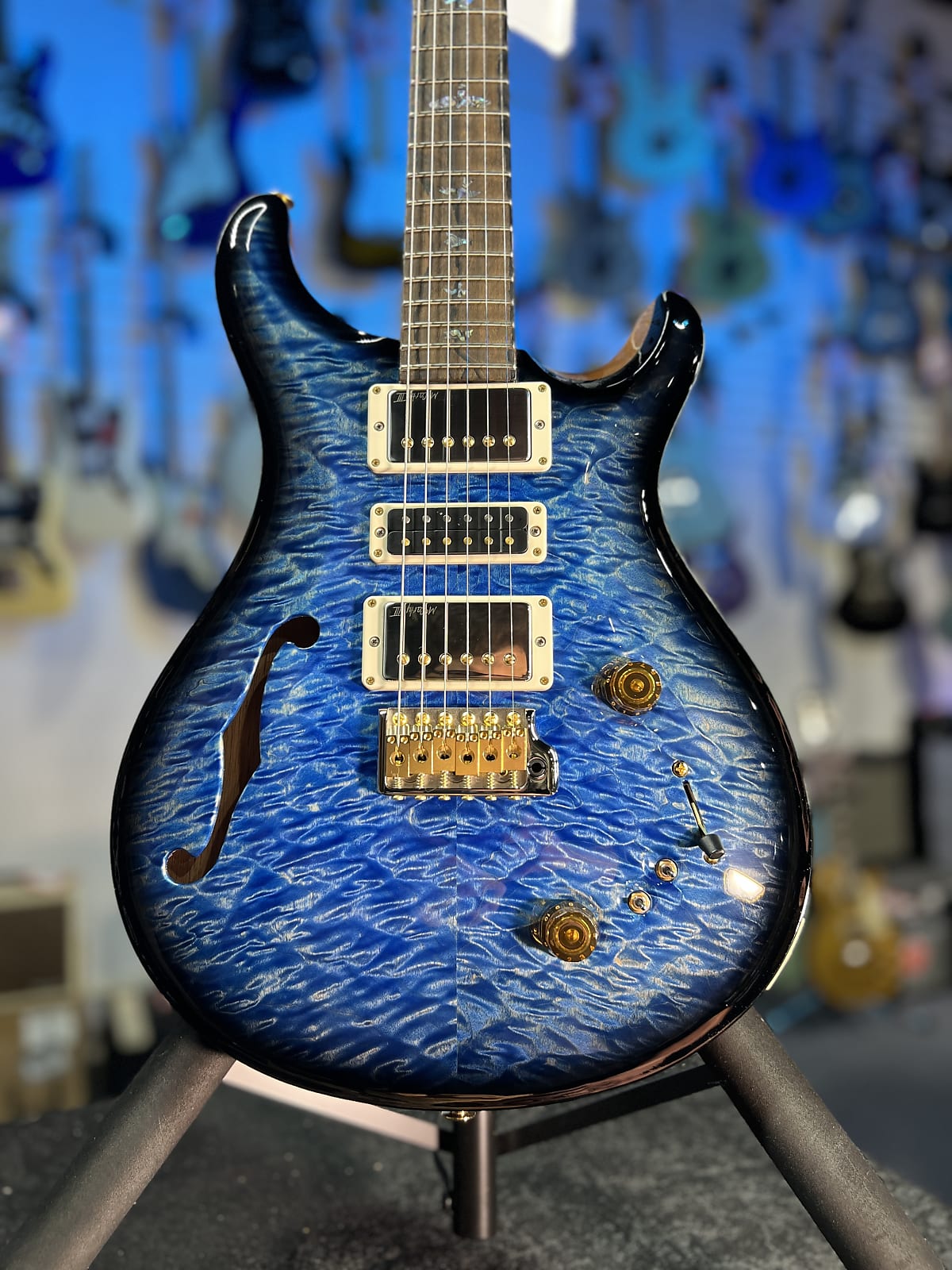 PRS 2025 Wood Library Special 22 Semi Hollow, Custom - Quilt River Blue Smokeburst, Paisley Case, Signature Dealer 554