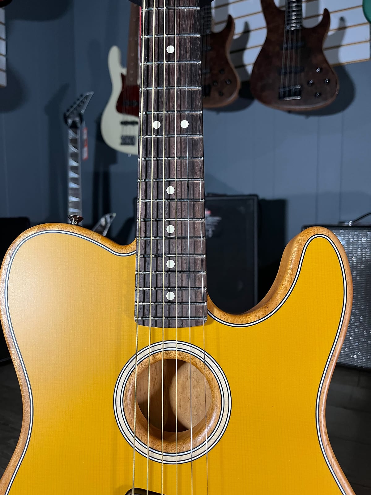 Acoustasonic Player Tele - Butterscotch Blonde #885