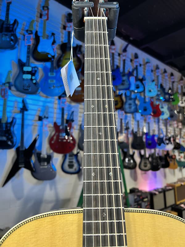 Martin 000-28 Left-Handed Acoustic Guitar - Natural Auth Deal Free Ship! 002 GET PLEK’D!