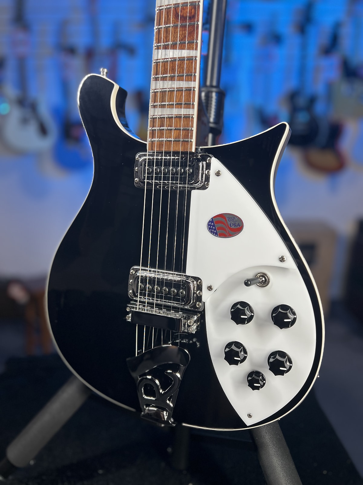 New Rickenbacker 620 Jetglo Electric Guitar w Ric Case, 620JG 726