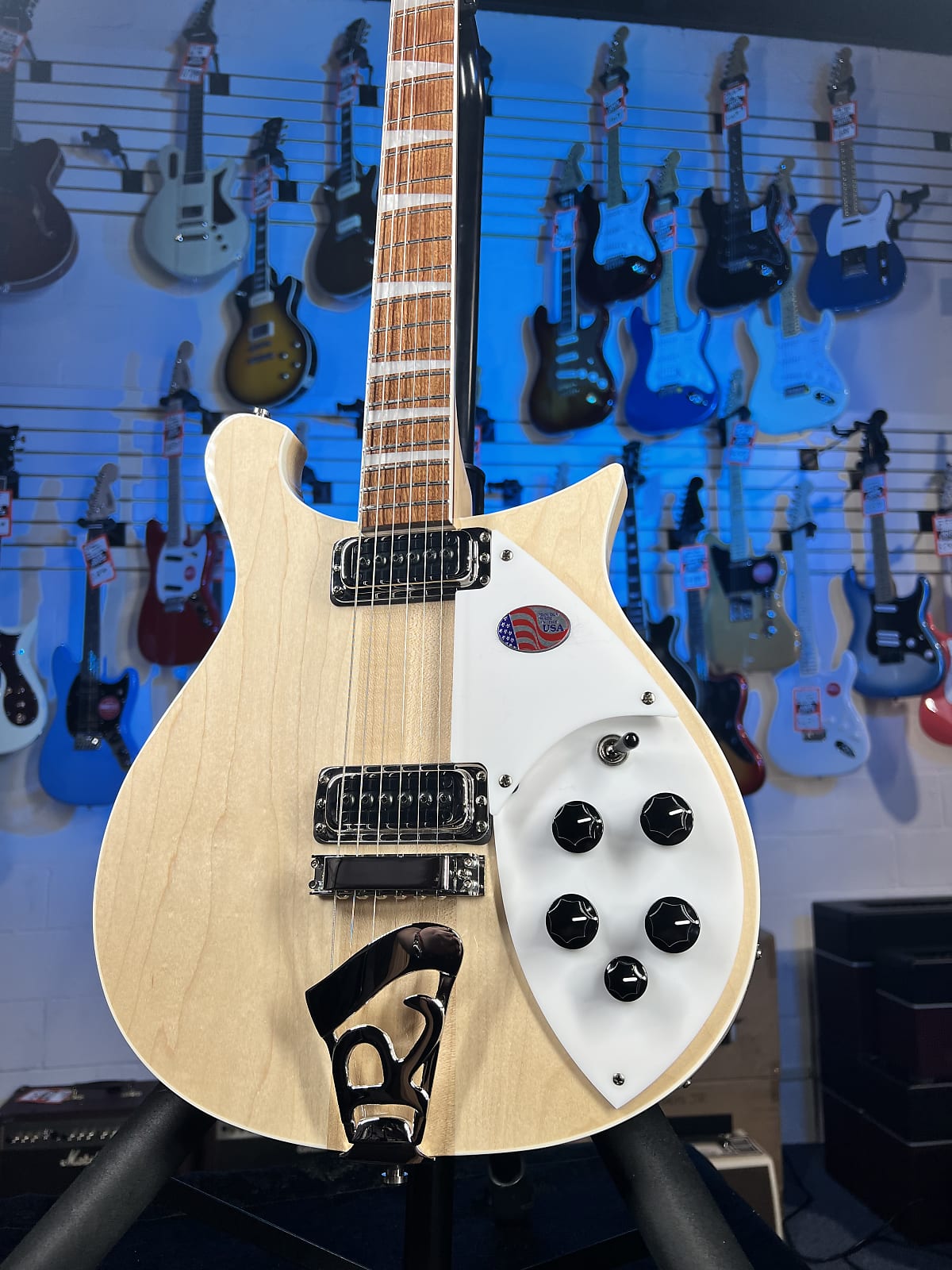 New Rickenbacker 620 Mapleglo Electric Guitar w Ric Case, 620MG 793