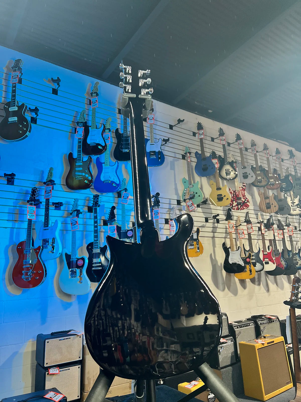 New Rickenbacker 620 Jetglo Electric Guitar w Ric Case 620JG 728