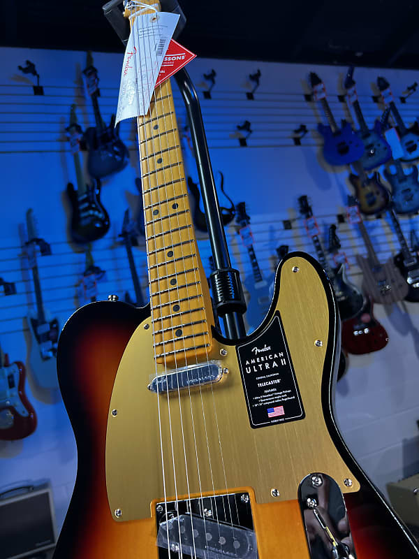 Fender American Ultra II Telecaster Electric Guitar - Ultraburst Maple Fingerboard Auth Deal Free Ship! 658