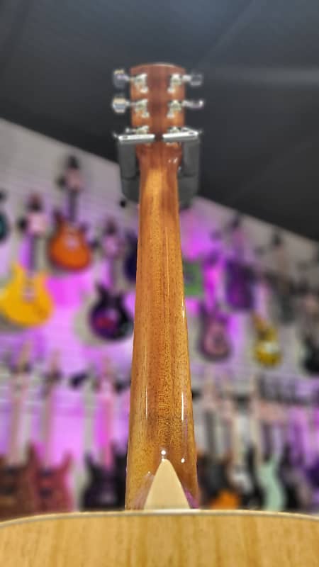 Larrivee D-05 Mahogany Acoustic Guitar Authorized Dealer *FREE PLEK WITH PURCHASE* 588