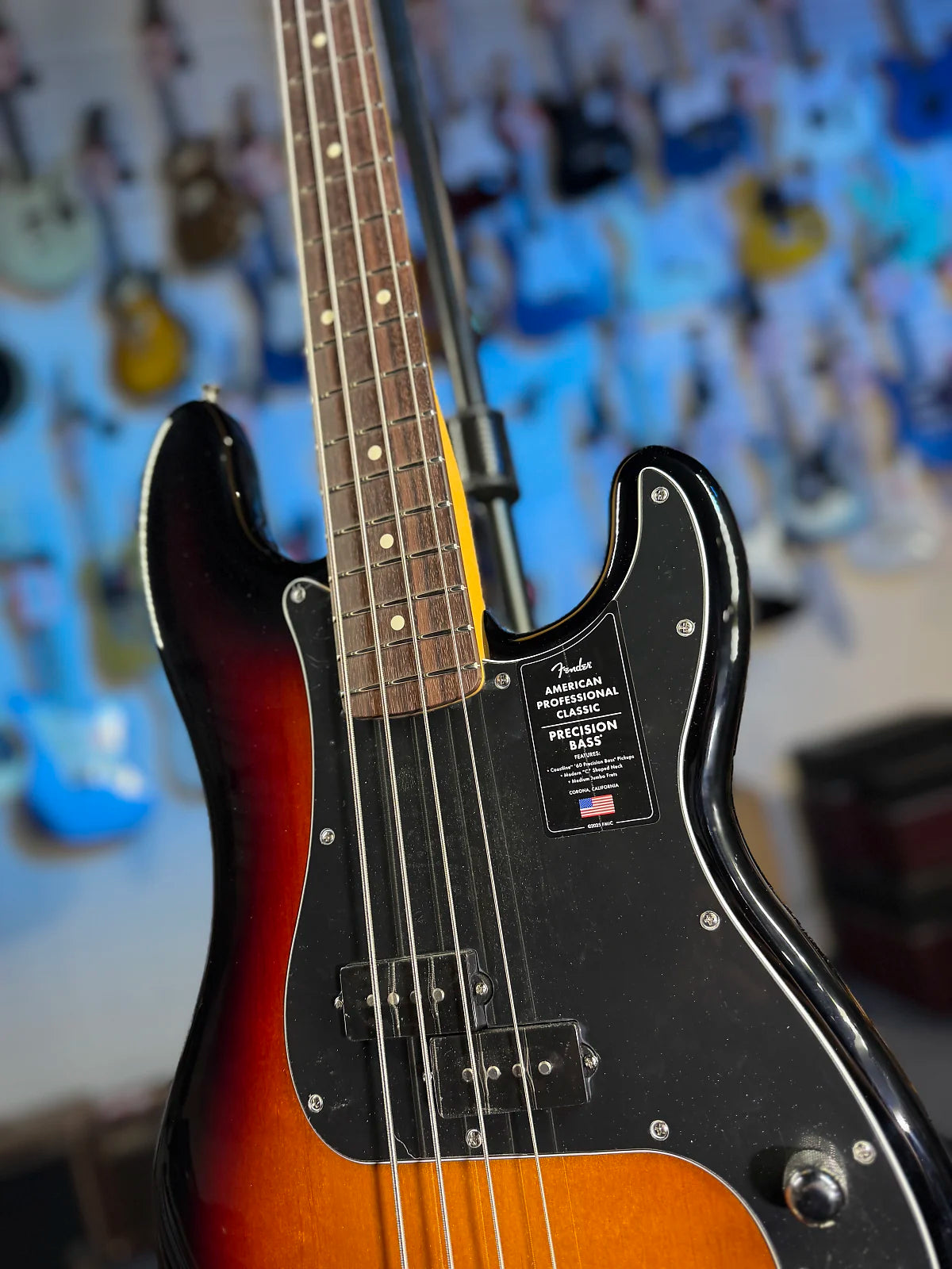 Fender American Professional Classic Precision Bass - 3-Color Sunburst, Rosewood Fingerboard GET PLEK'D! 910