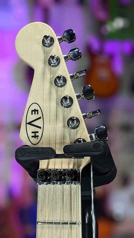 EVH Striped Series Left-Handed - Red w/ Black Stripes *FREE PLEK WITH PURCHASE* 709