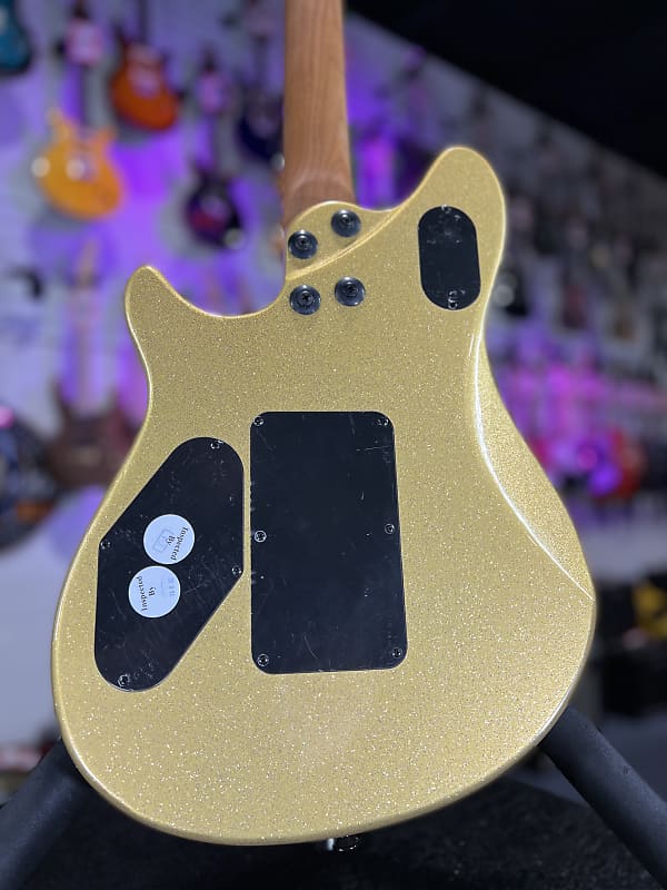 EVH Wolfgang Standard Electric Guitar - Gold Sparkle *FREE PLEK WITH PURCHASE* 522