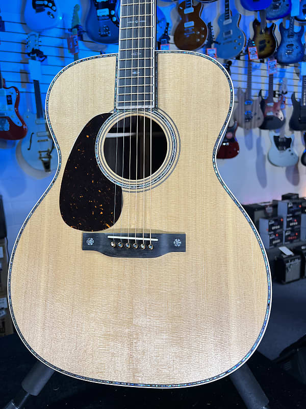 Martin 000-42 Modern Deluxe Left-Handed Acoustic Guitar - Natural Handed Authorized Dealer Free Ship! Get Plek’d! 477