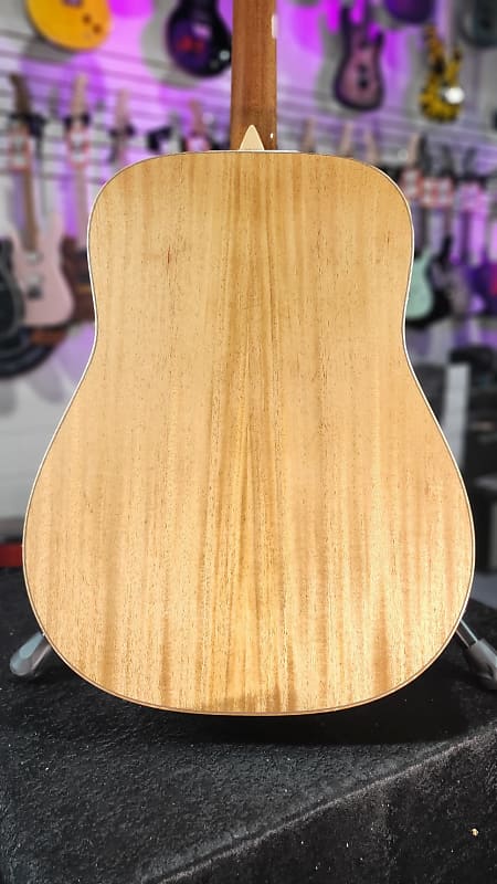 Larrivee D-05 Mahogany Acoustic Guitar Authorized Dealer *FREE PLEK WITH PURCHASE* 588